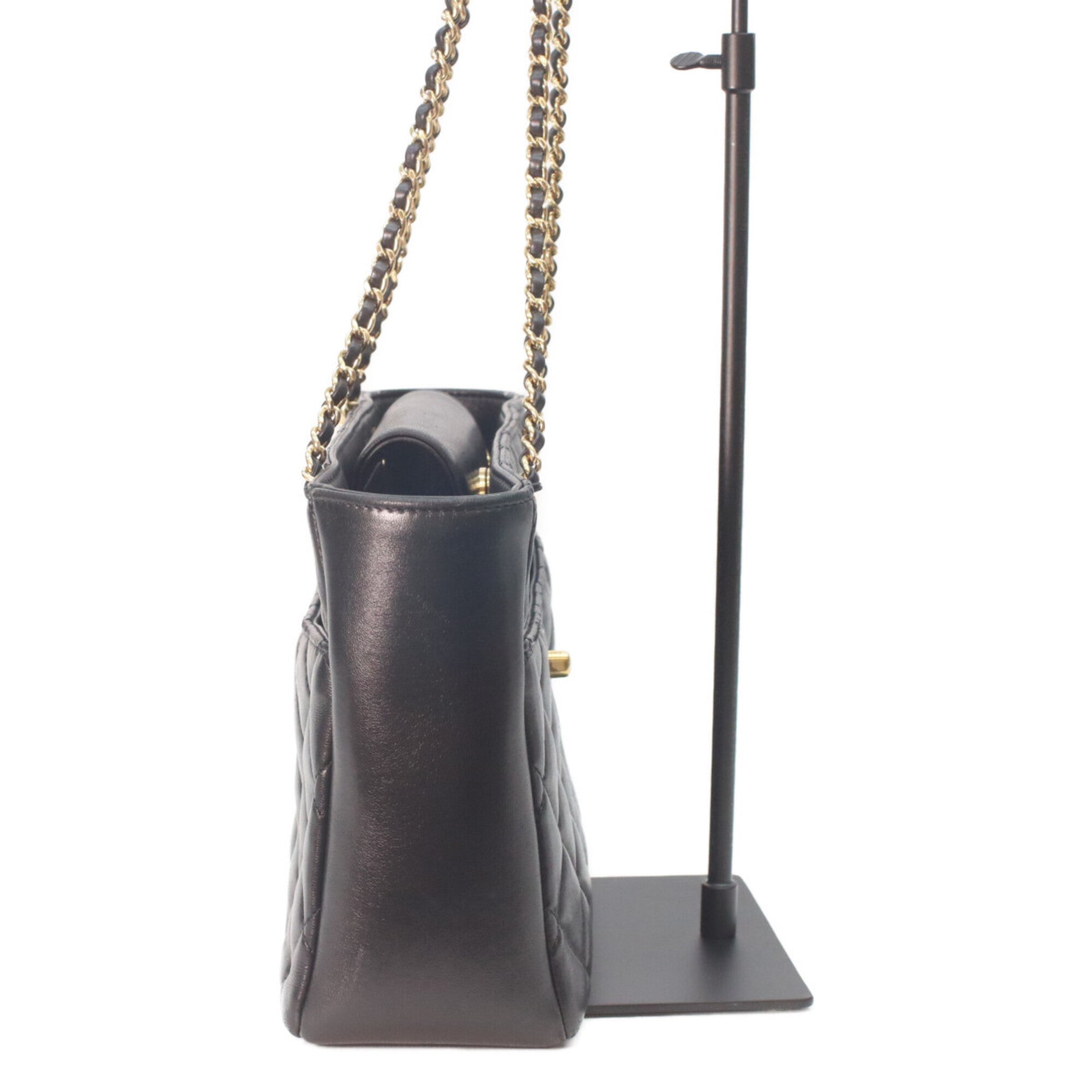 Chanel Black Leather Tote Bag (Pre-Owned)