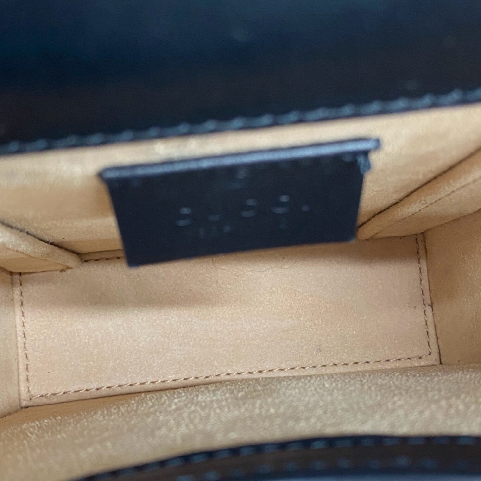 Gucci Black Leather Crossbody Bag Pochette Shoulder Bag (Pre-Owned)