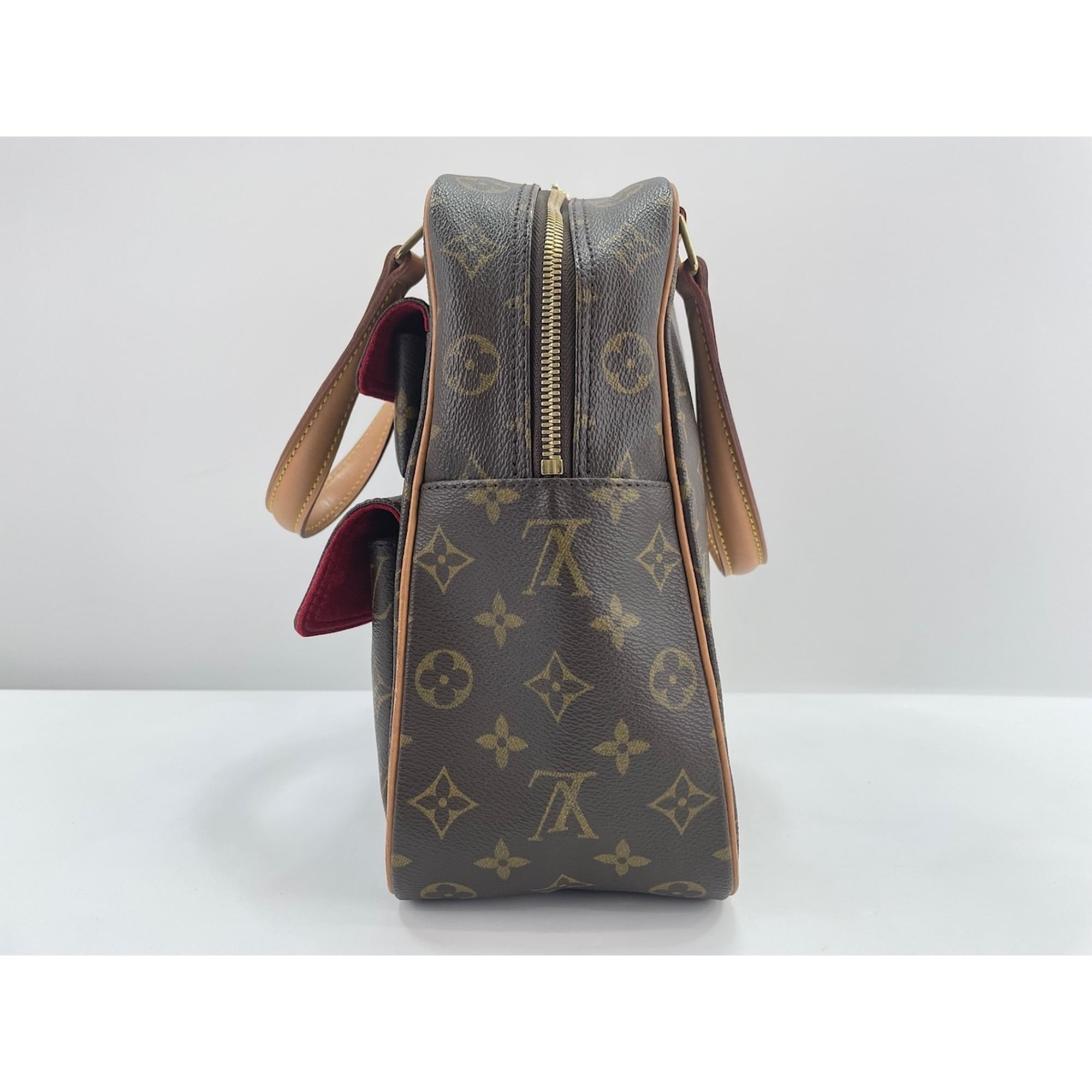 Louis Vuitton Brown Handbag (Pre-Owned)