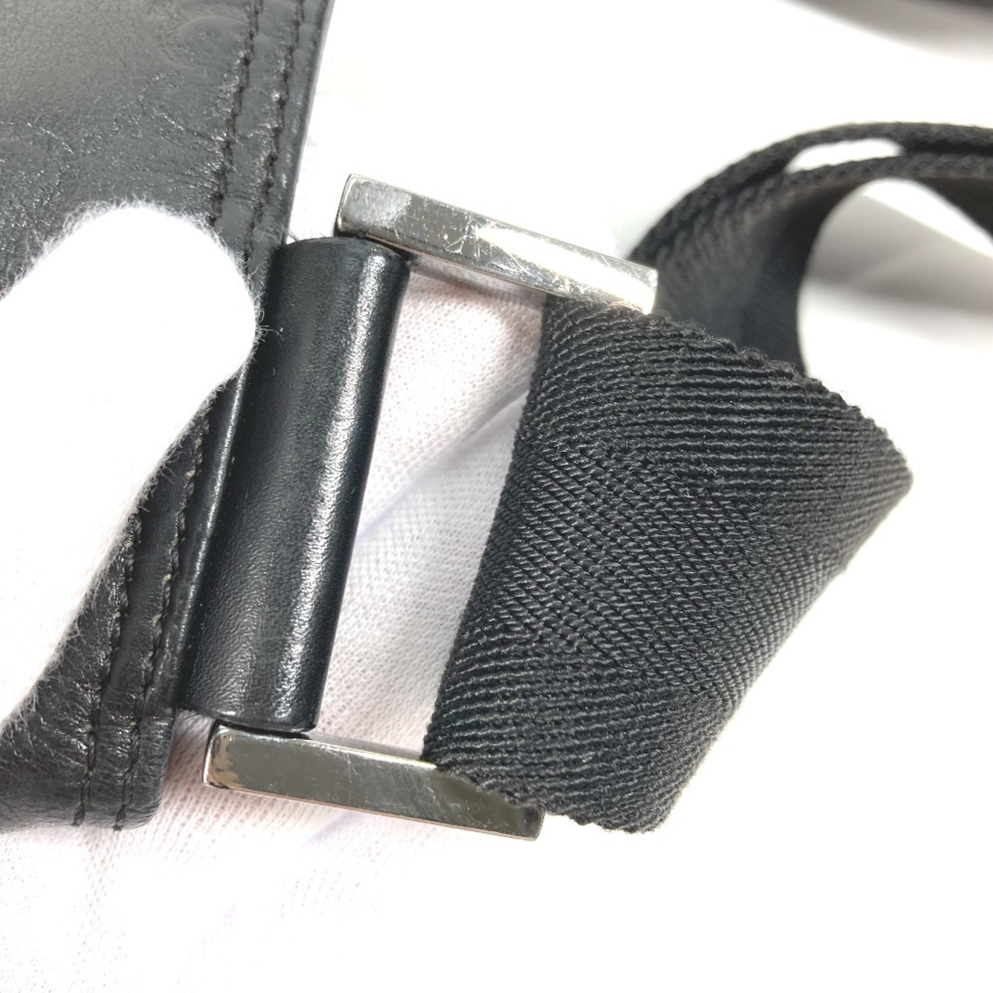 Gucci Black Leather Pochette Shoulder Bag Tote Bag (Pre-Owned)