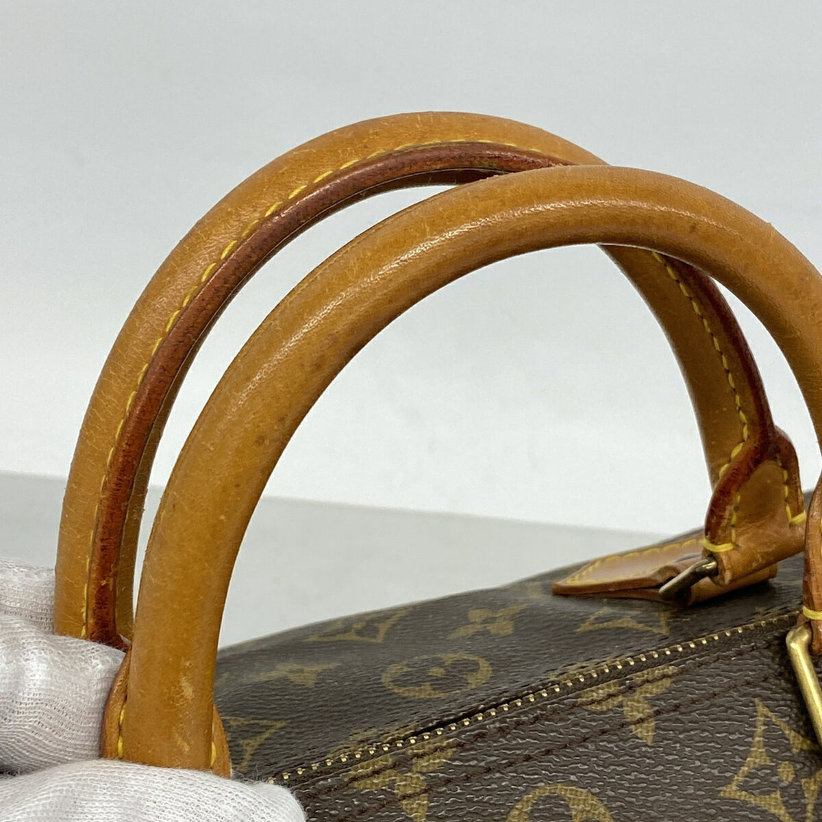 Louis Vuitton Brown Handbag (Pre-Owned)