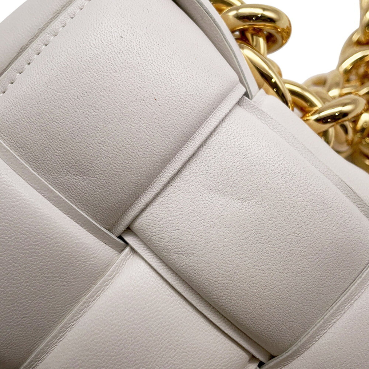 Bottega Veneta White Leather Handbag Shoulder Bag (Pre-Owned)