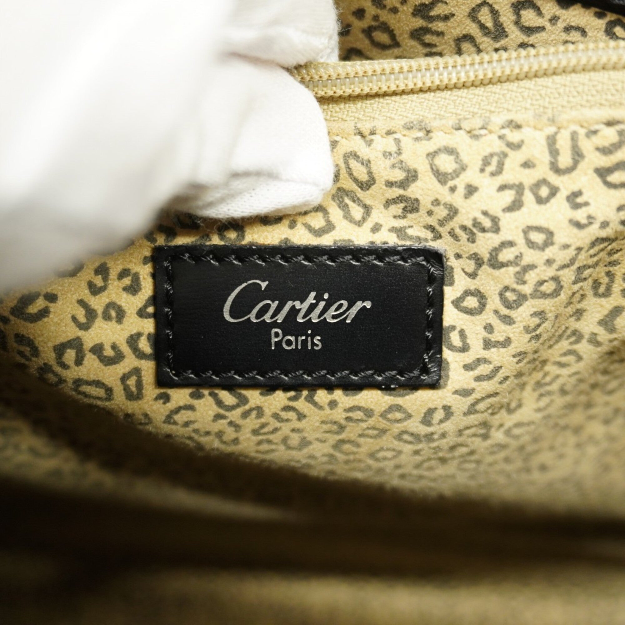 Cartier Black Leather Shoulder Bag (Pre-Owned)