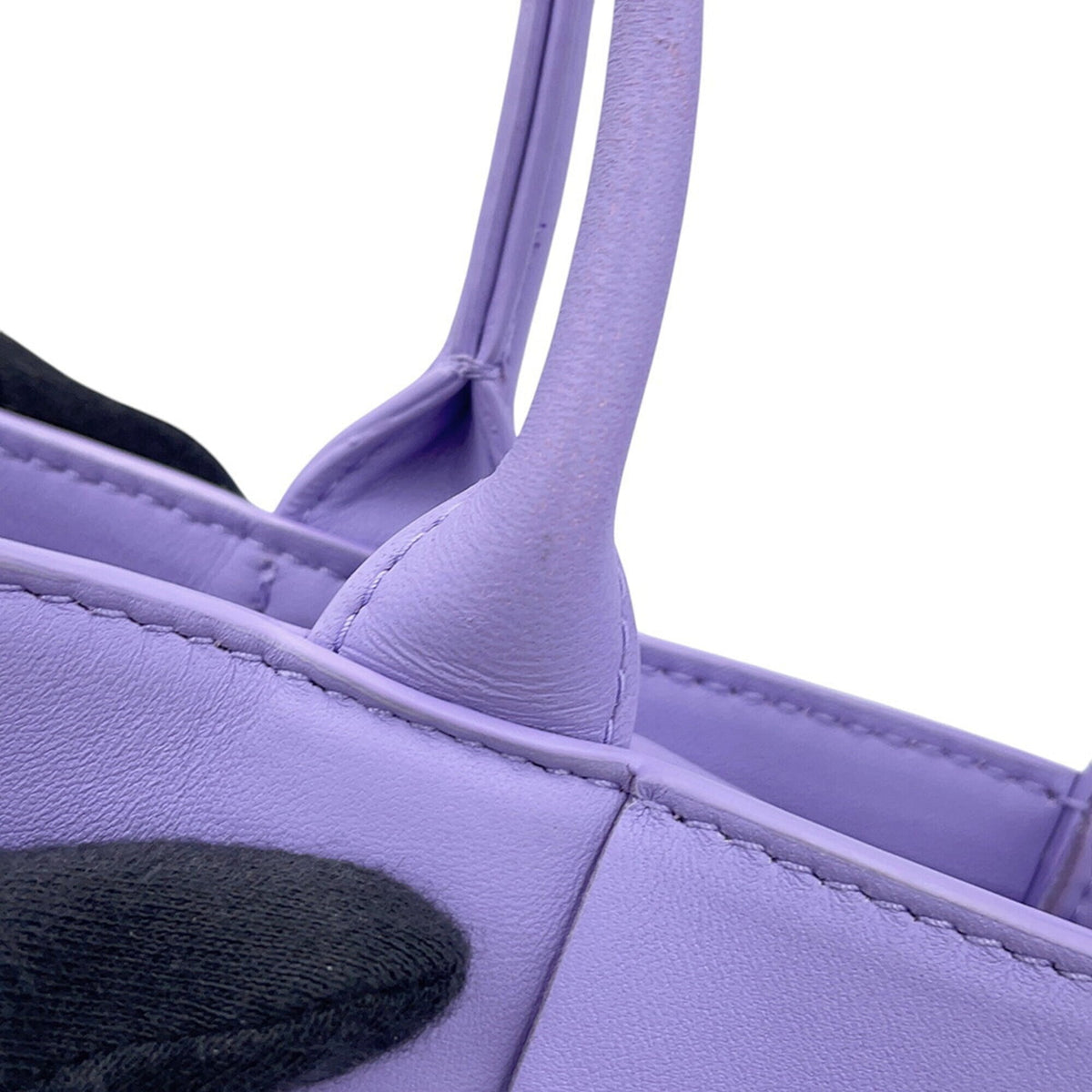 Bottega Veneta Purple Leather Handbag (Pre-Owned)