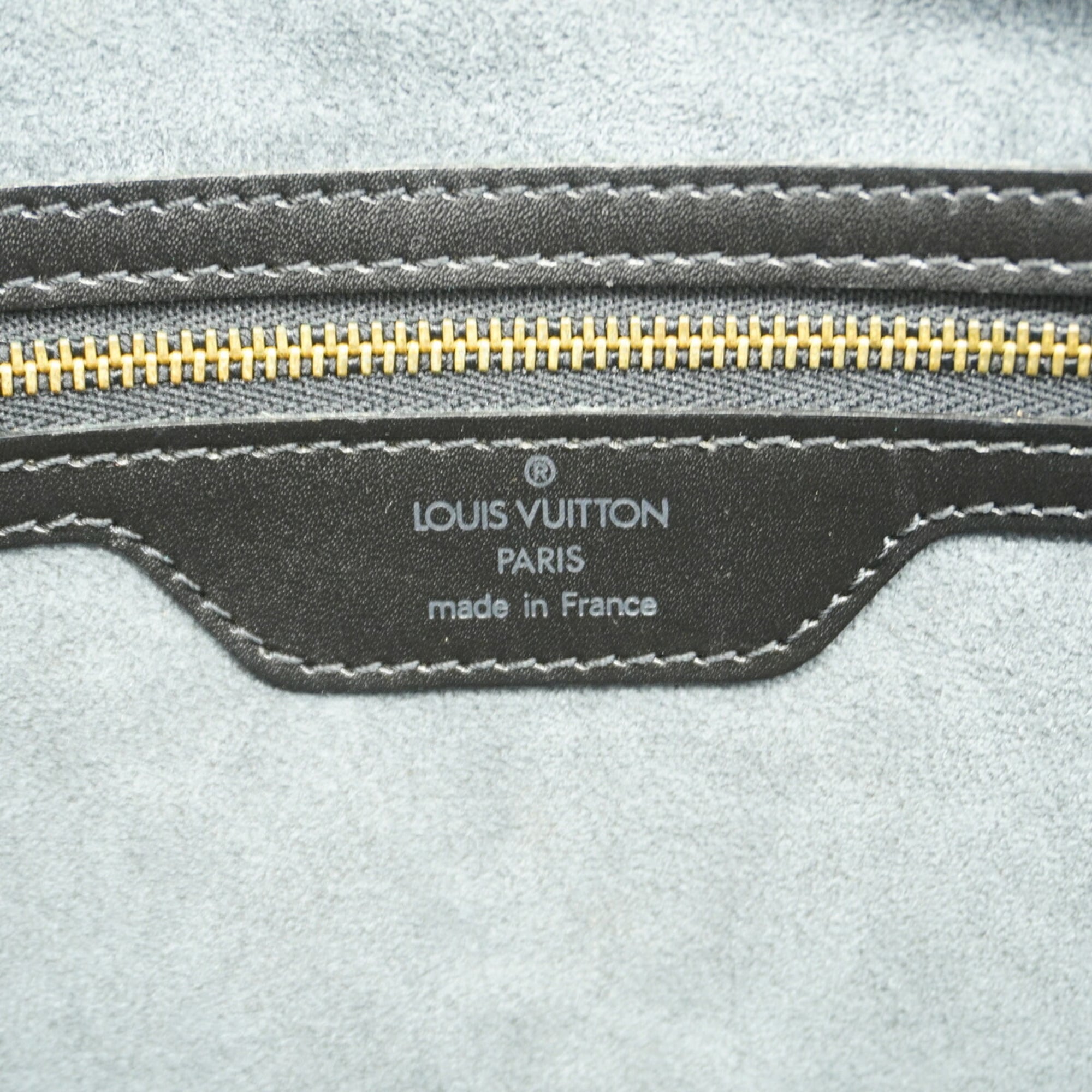 Louis Vuitton Noir Shoulder Bag (Pre-Owned)