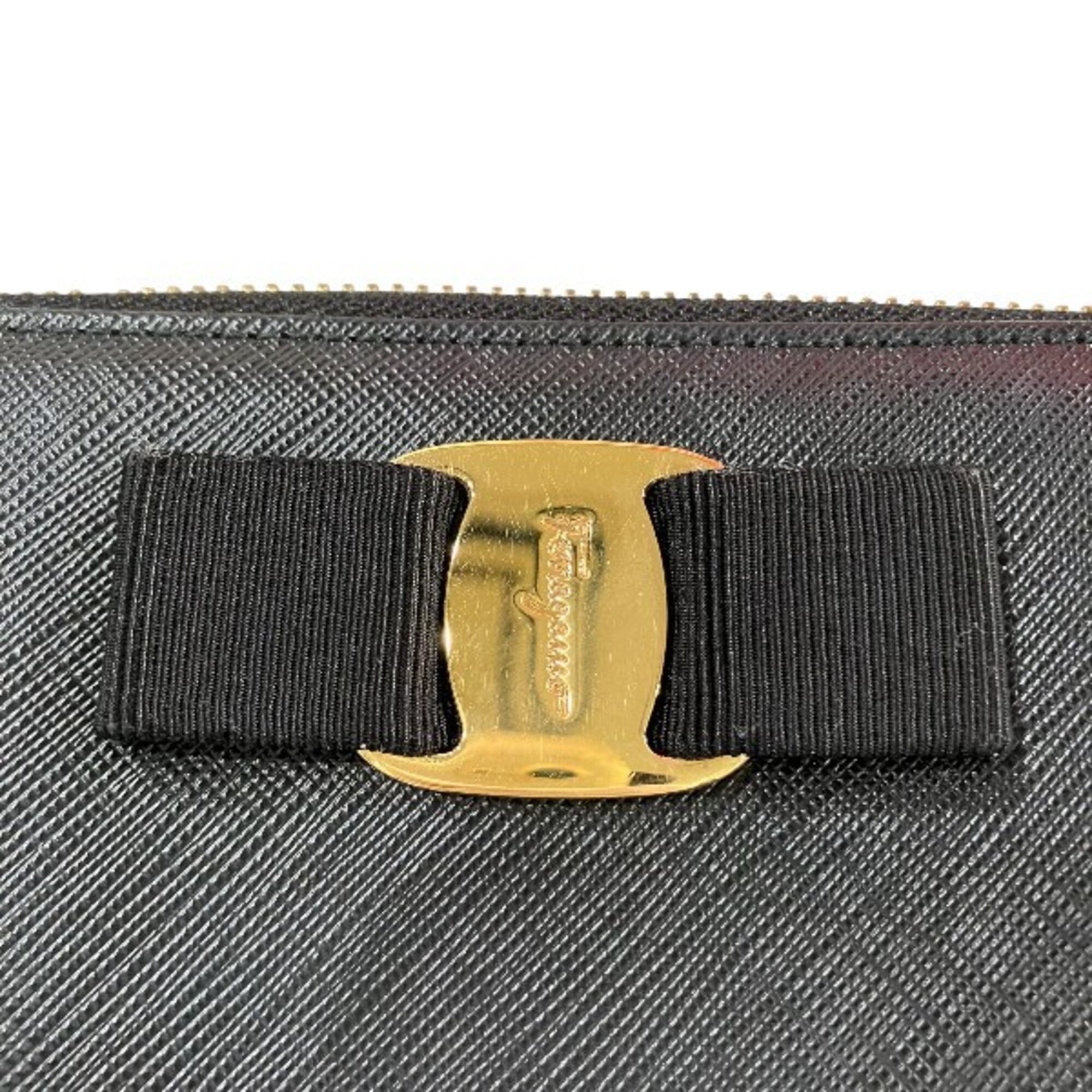 Salvatore Ferragamo Black Leather Long Wallet (Bi-Fold) (Pre-Owned)