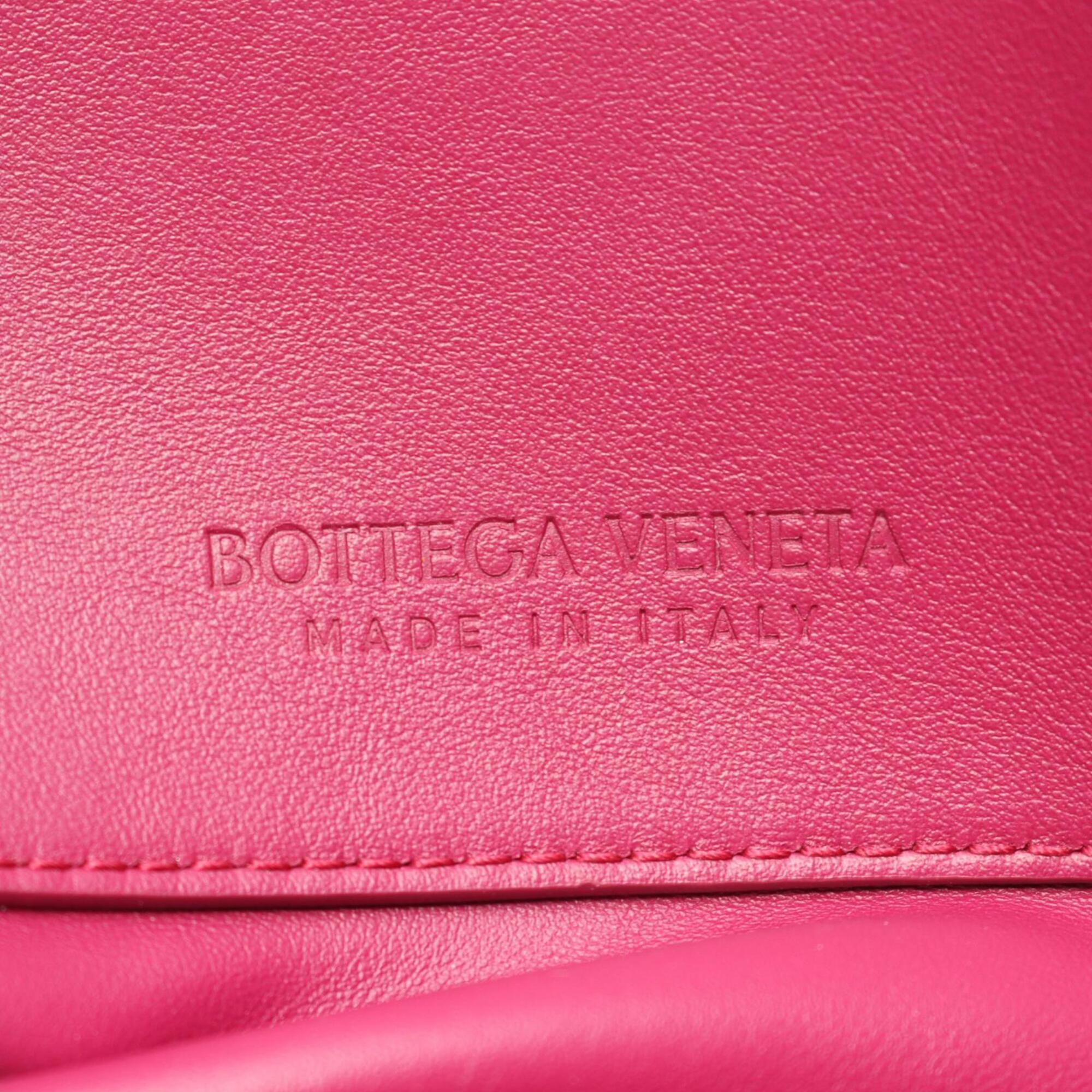 Bottega Veneta Purple Leather Handbag (Pre-Owned)