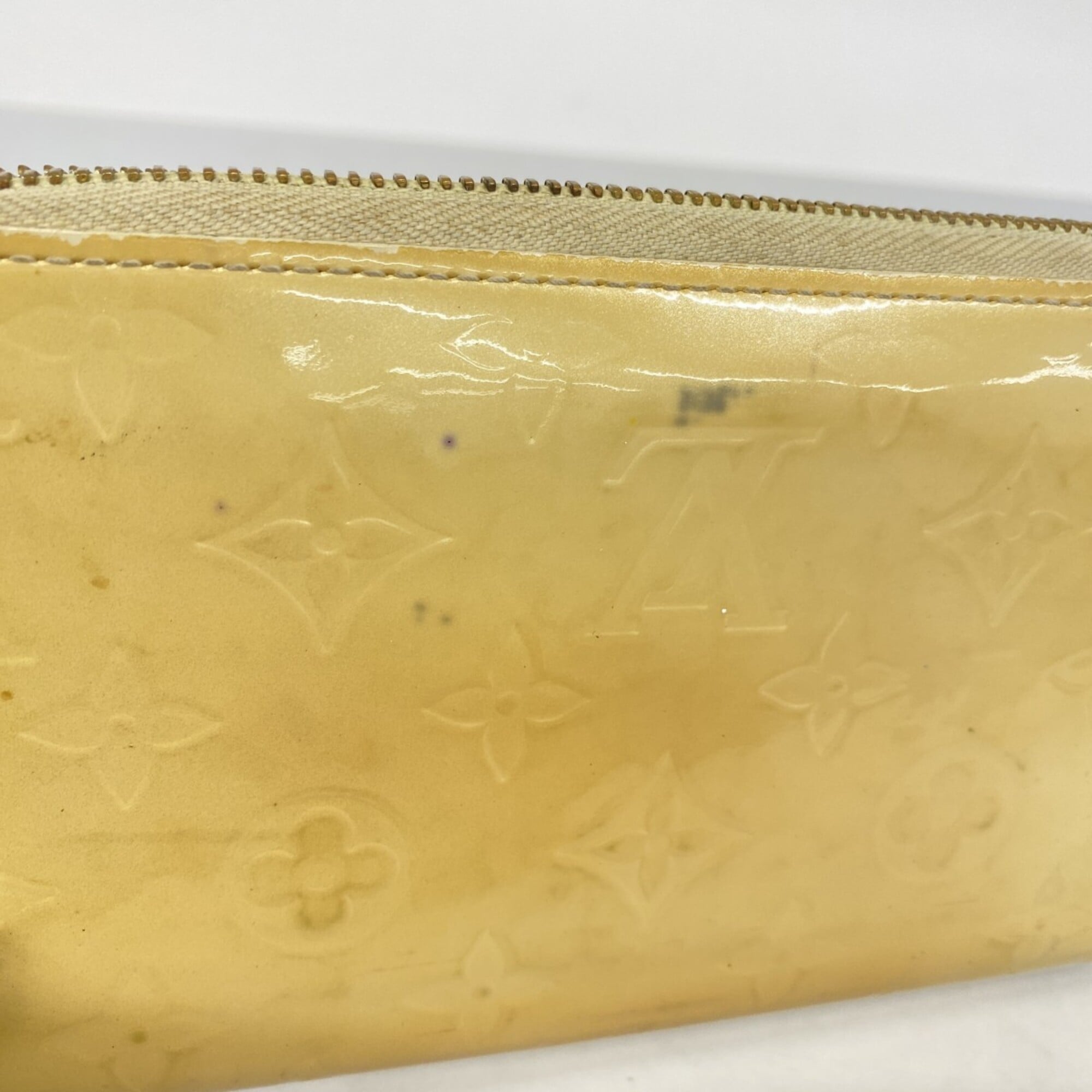 Louis Vuitton Blanc Corail Long Wallet (Bi-Fold) (Pre-Owned)