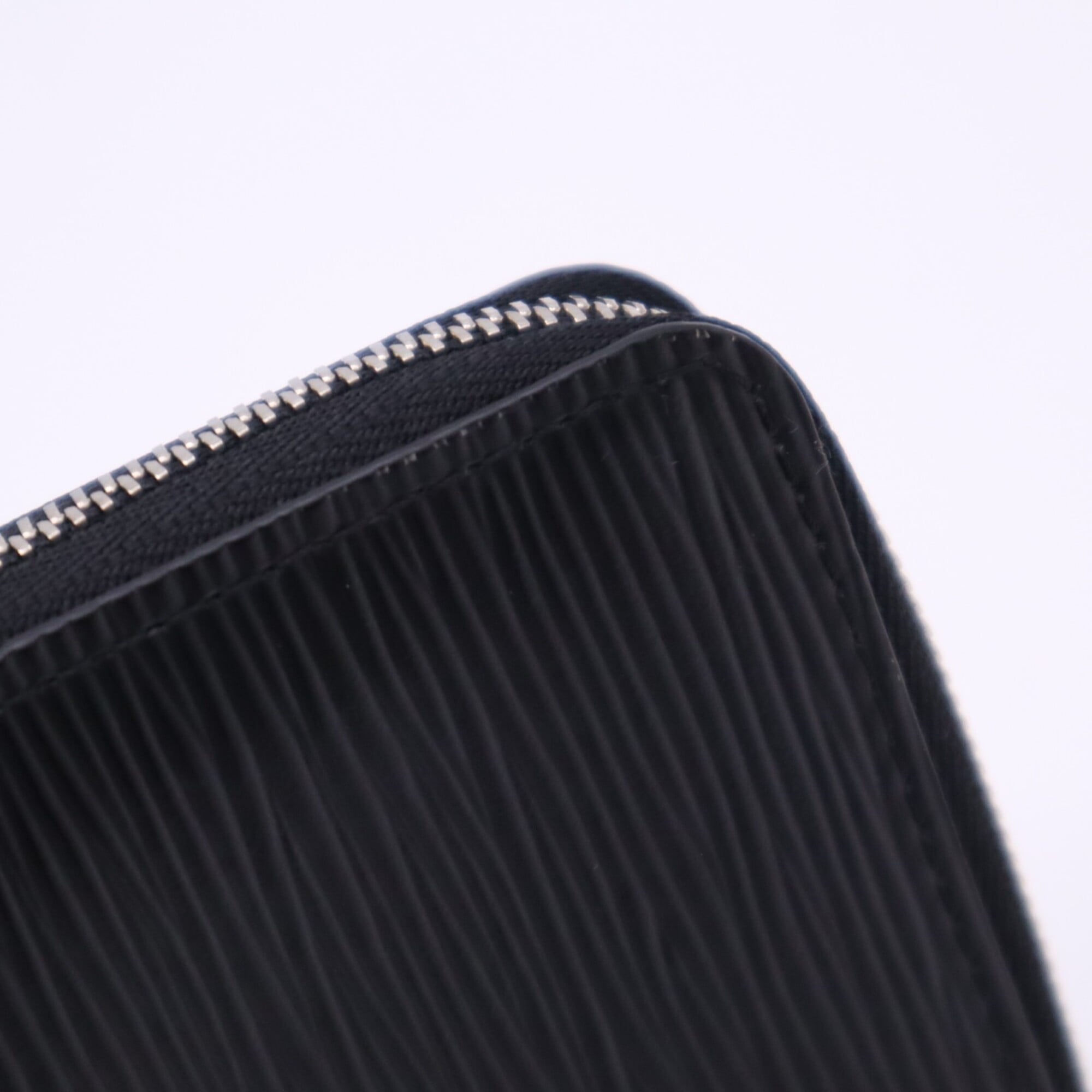 Louis Vuitton Epi Black Leather Coin Purse/Coin Case (Pre-Owned)