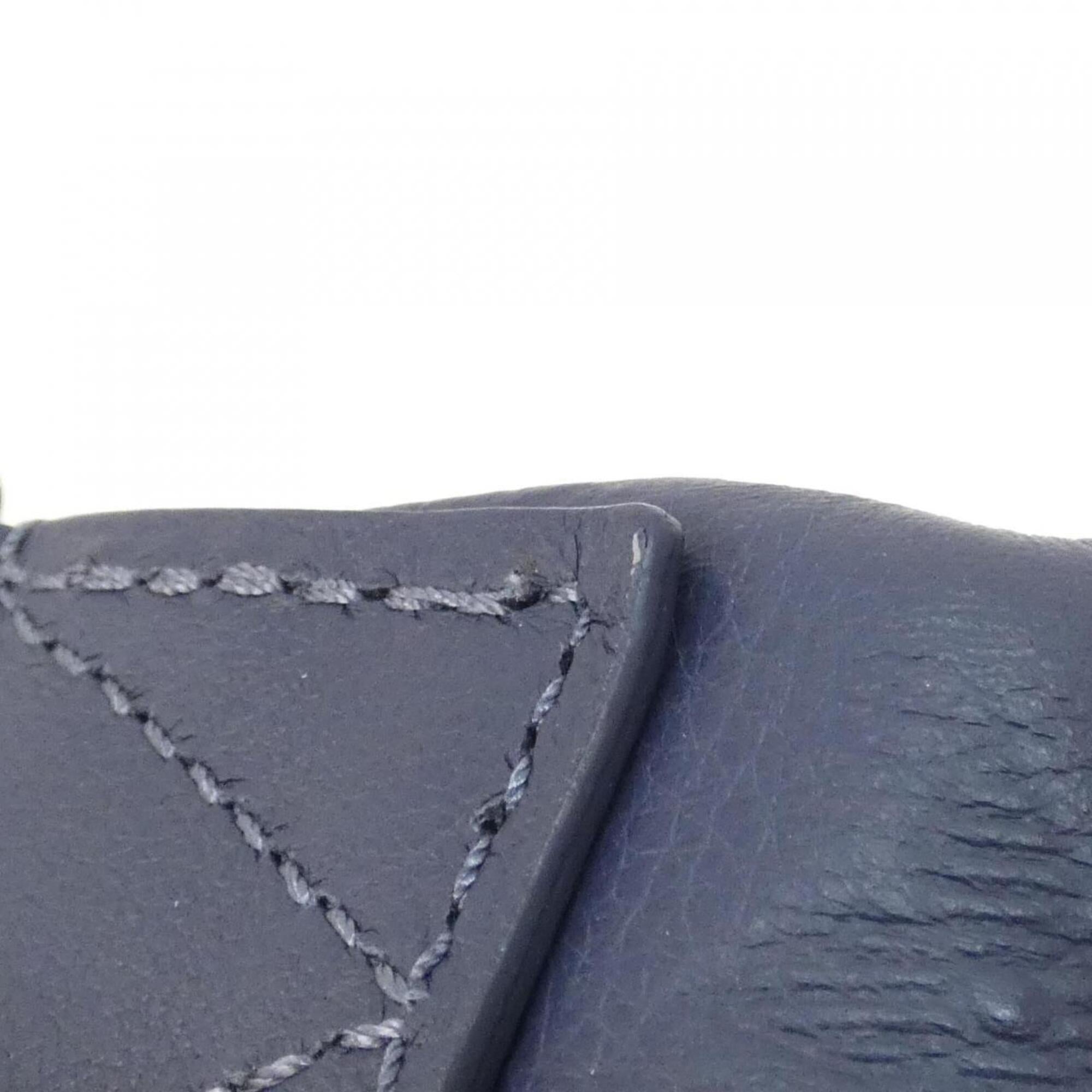 Louis Vuitton Black Blue Navy Leather Shoulder Bag (Pre-Owned)