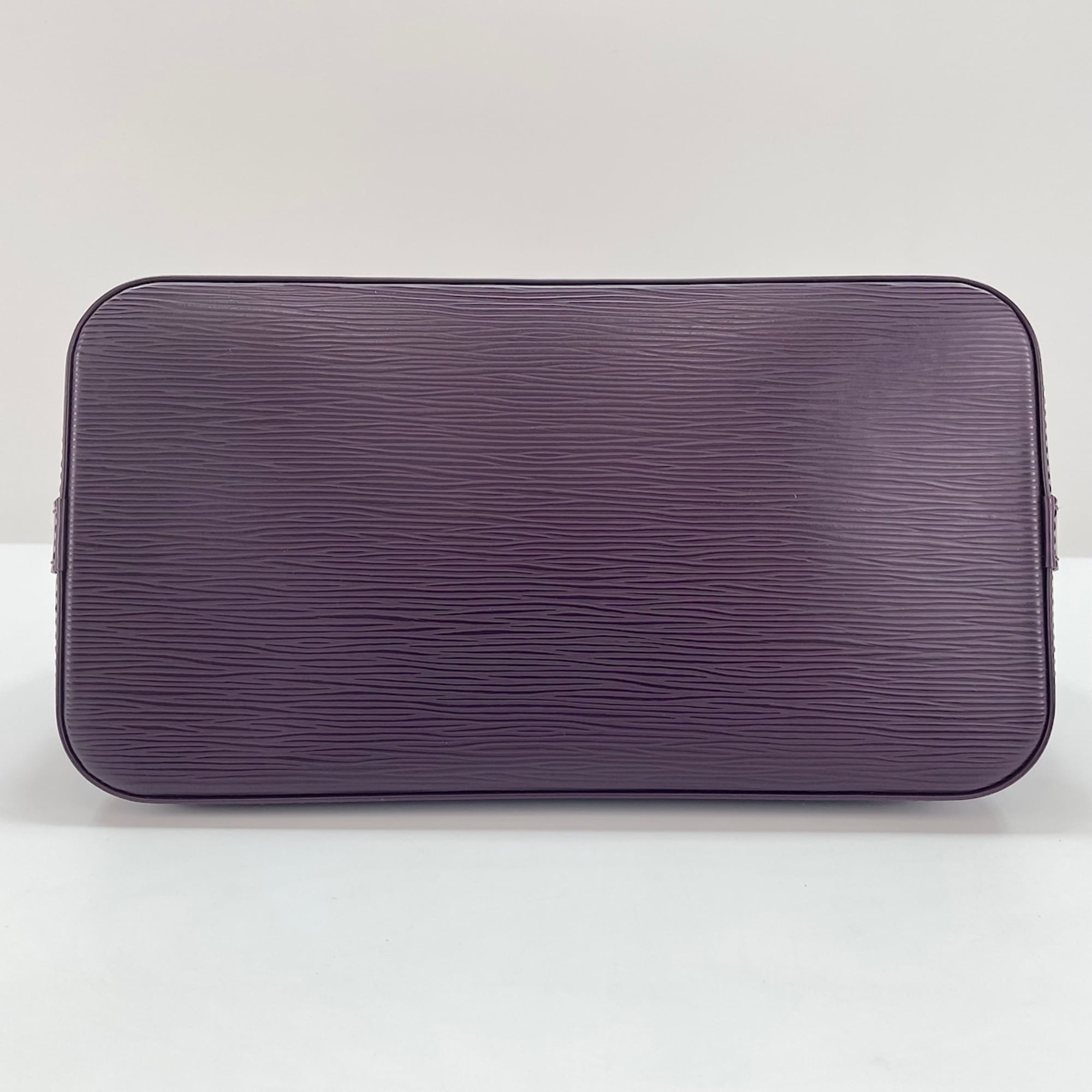 Louis Vuitton Purple Handbag (Pre-Owned)