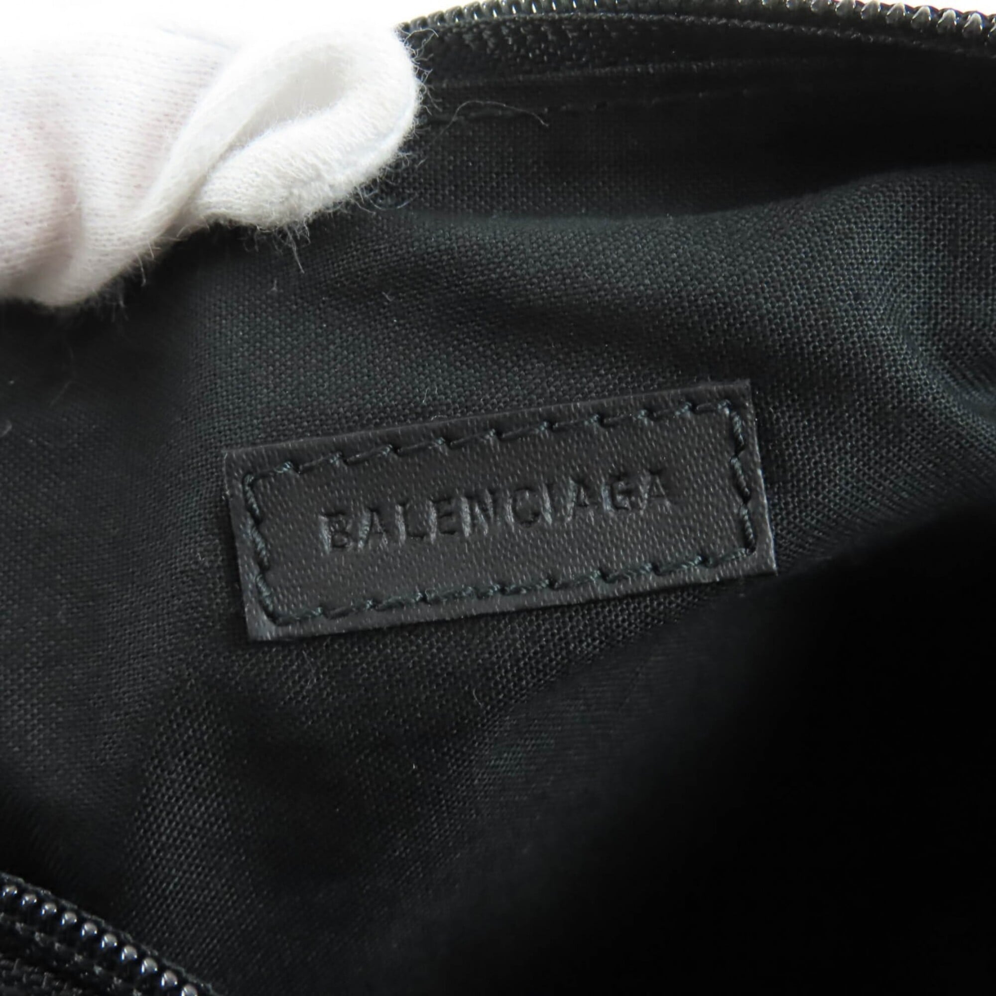Balenciaga Black Nylon Shoulder Bag (Pre-Owned)