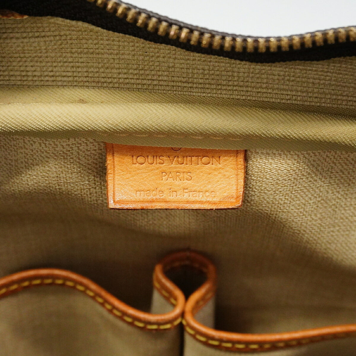 Louis Vuitton Brown Handbag (Pre-Owned)