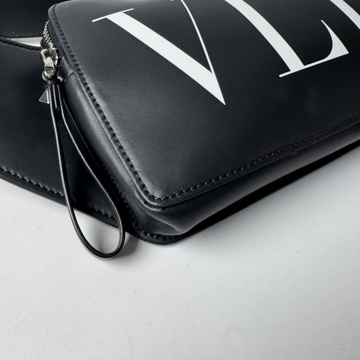 Valentino Garavani Black Leather Sling Bag (Pre-Owned)