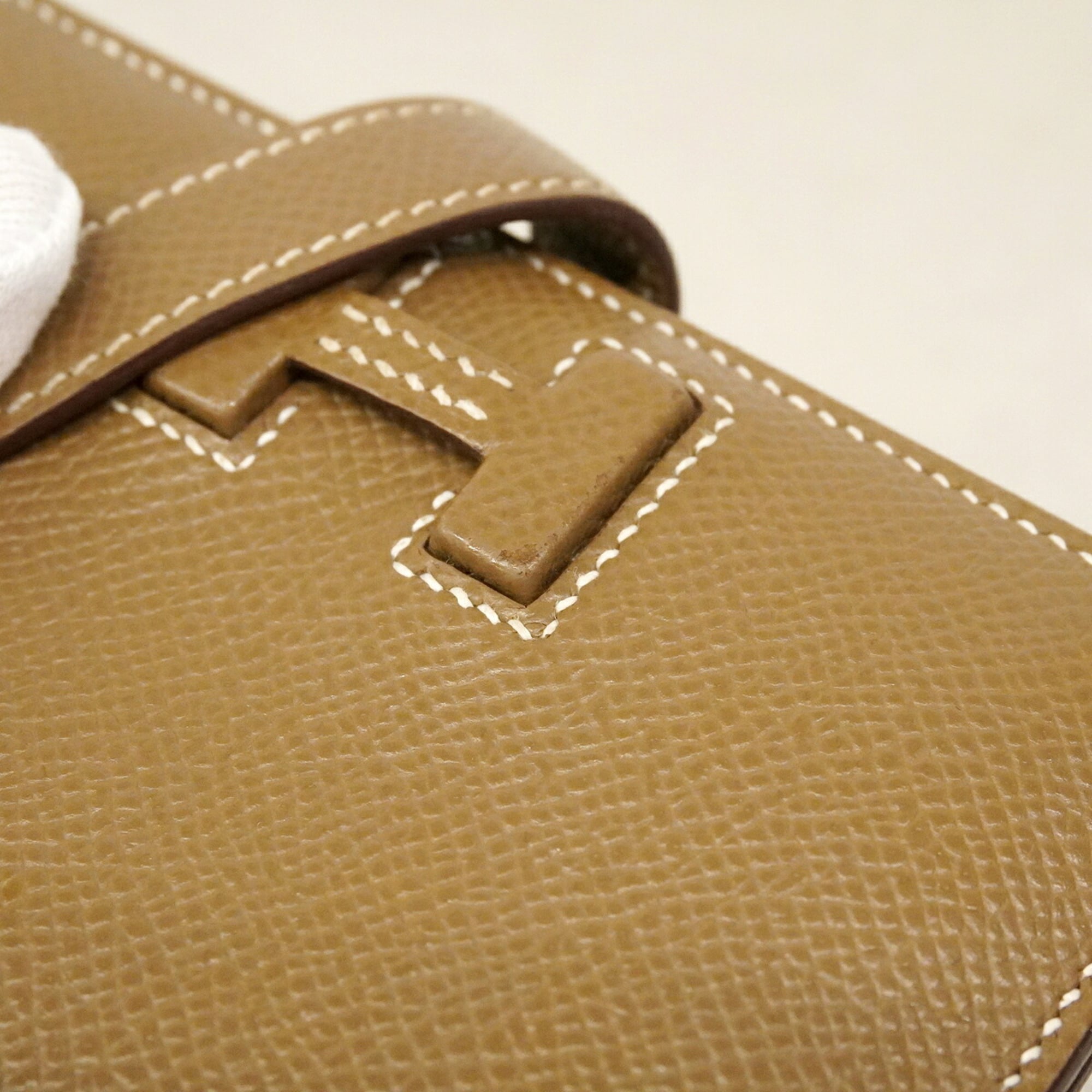 Hermes Etoupe Gray Leather Wallet (Bi-Fold) (Pre-Owned)