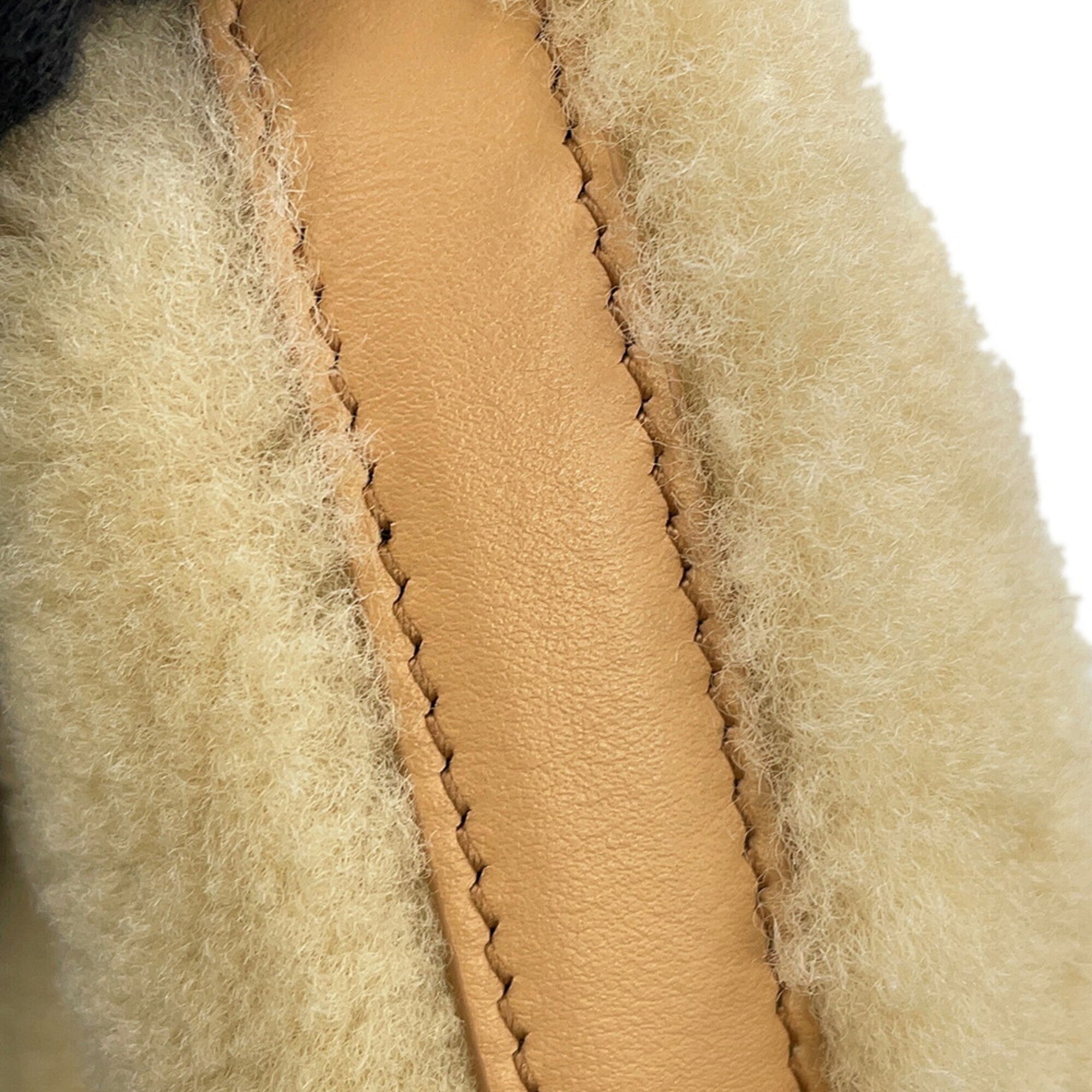 Prada Beige Leather Handbag (Pre-Owned)