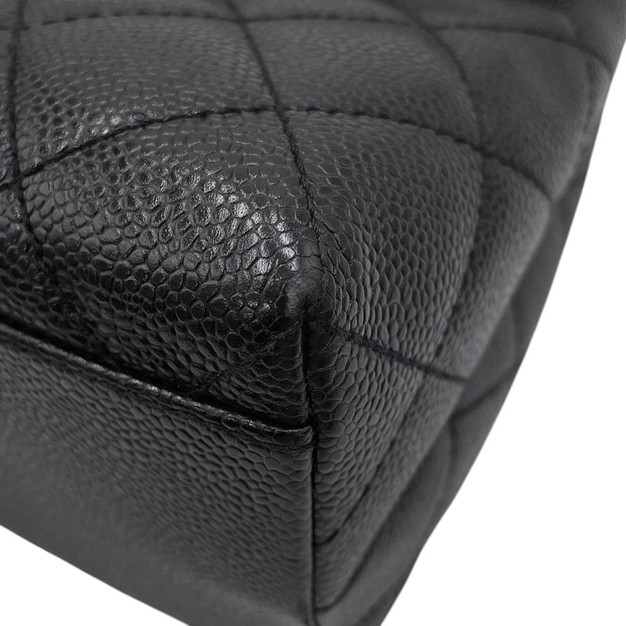 Chanel Black Grained Calfskin Handbag (Pre-Owned)