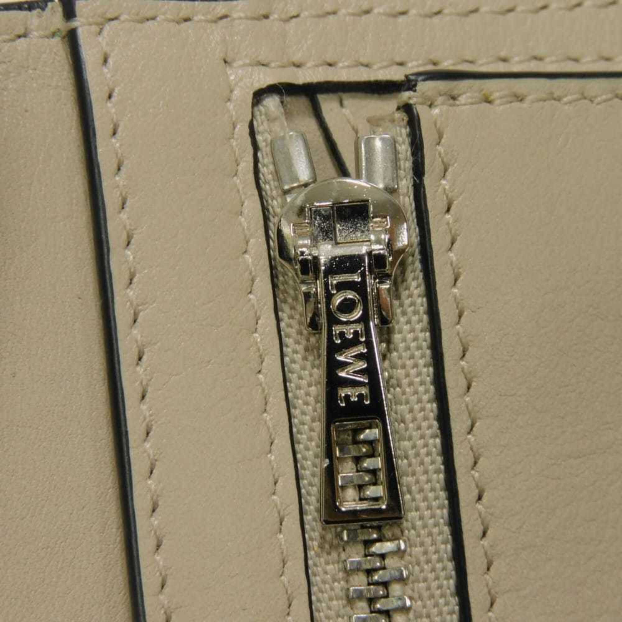 Loewe Green Leather Long Wallet (Bi-Fold) (Pre-Owned)