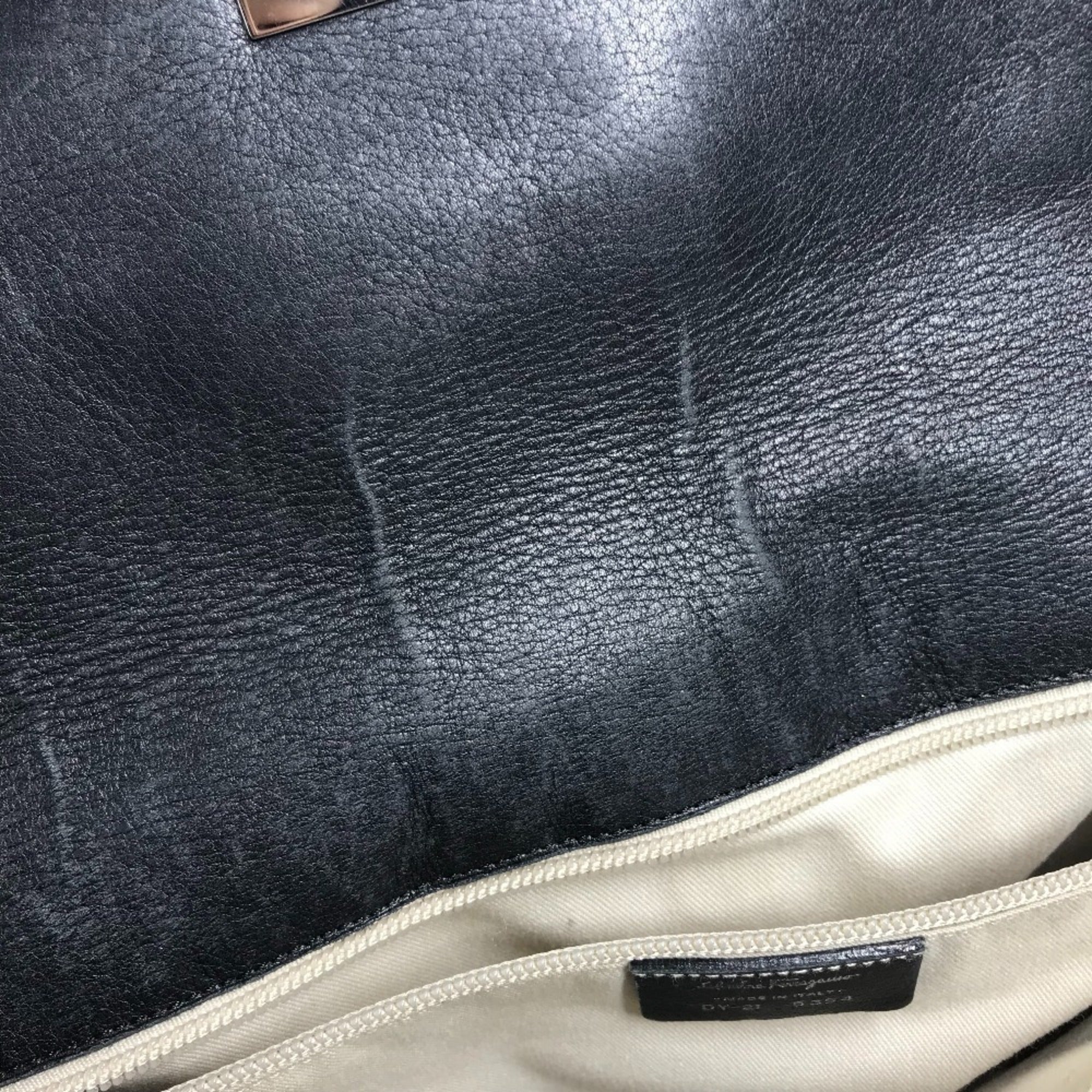 Salvatore Ferragamo Black Leather Shoulder Bag Tote Bag (Pre-Owned)
