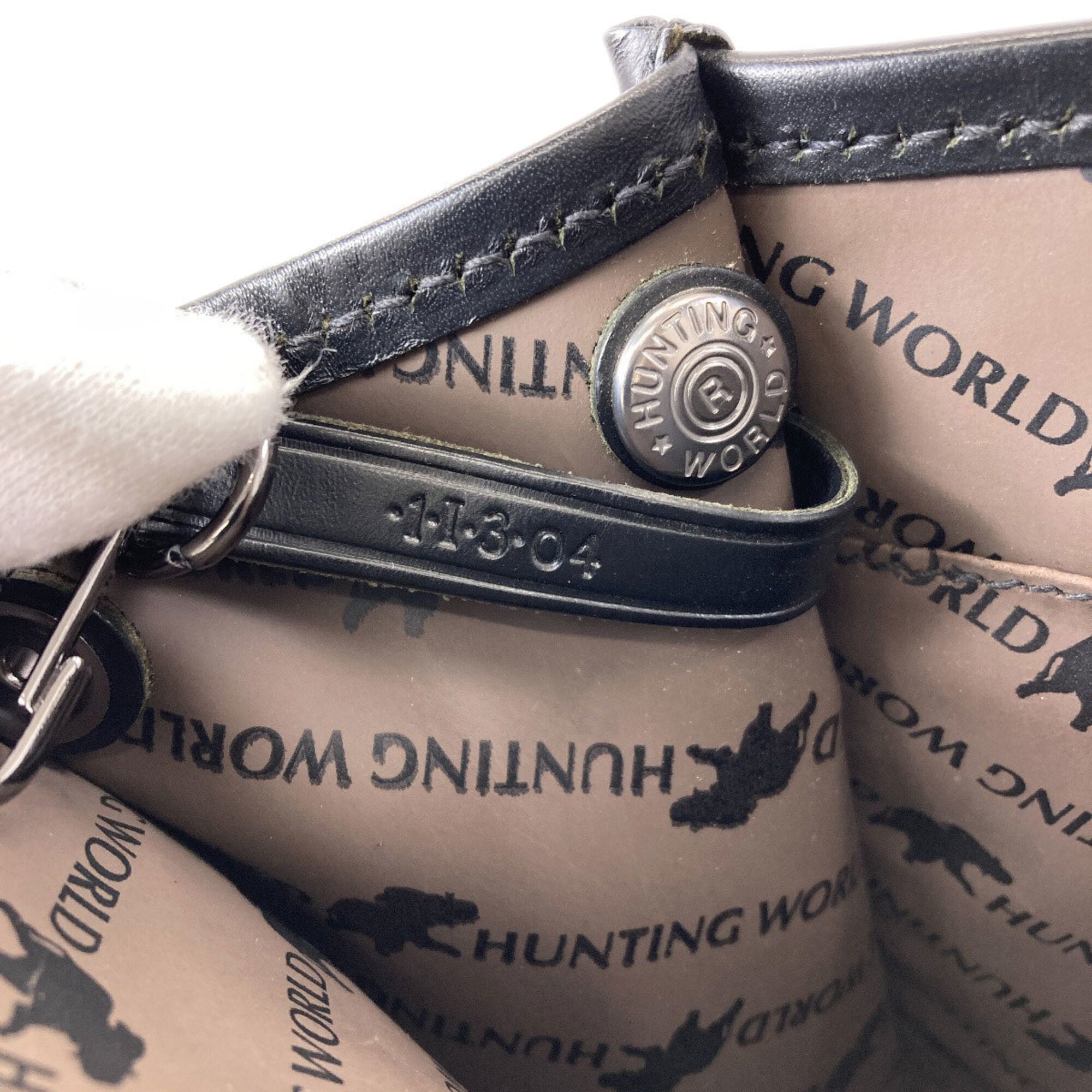 Hunting World Black Canvas Handbag (Pre-Owned)