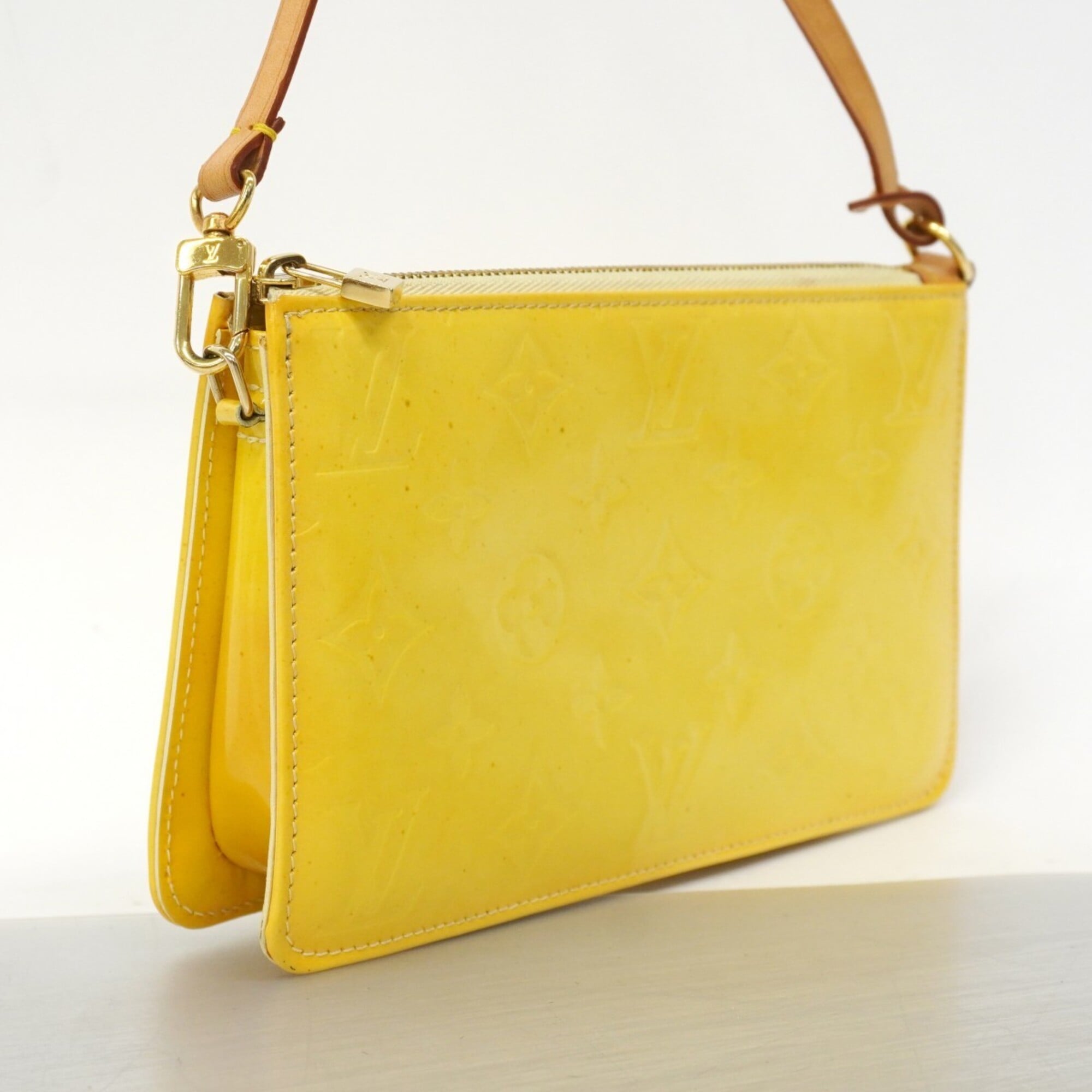 Louis Vuitton Lime Yellow Pouch (Pre-Owned)