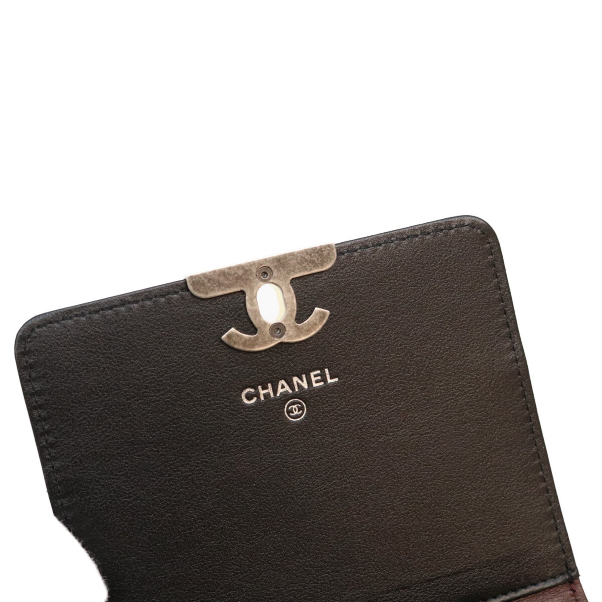 Chanel Black Leather Wallet (Tri-Fold) (Pre-Owned)