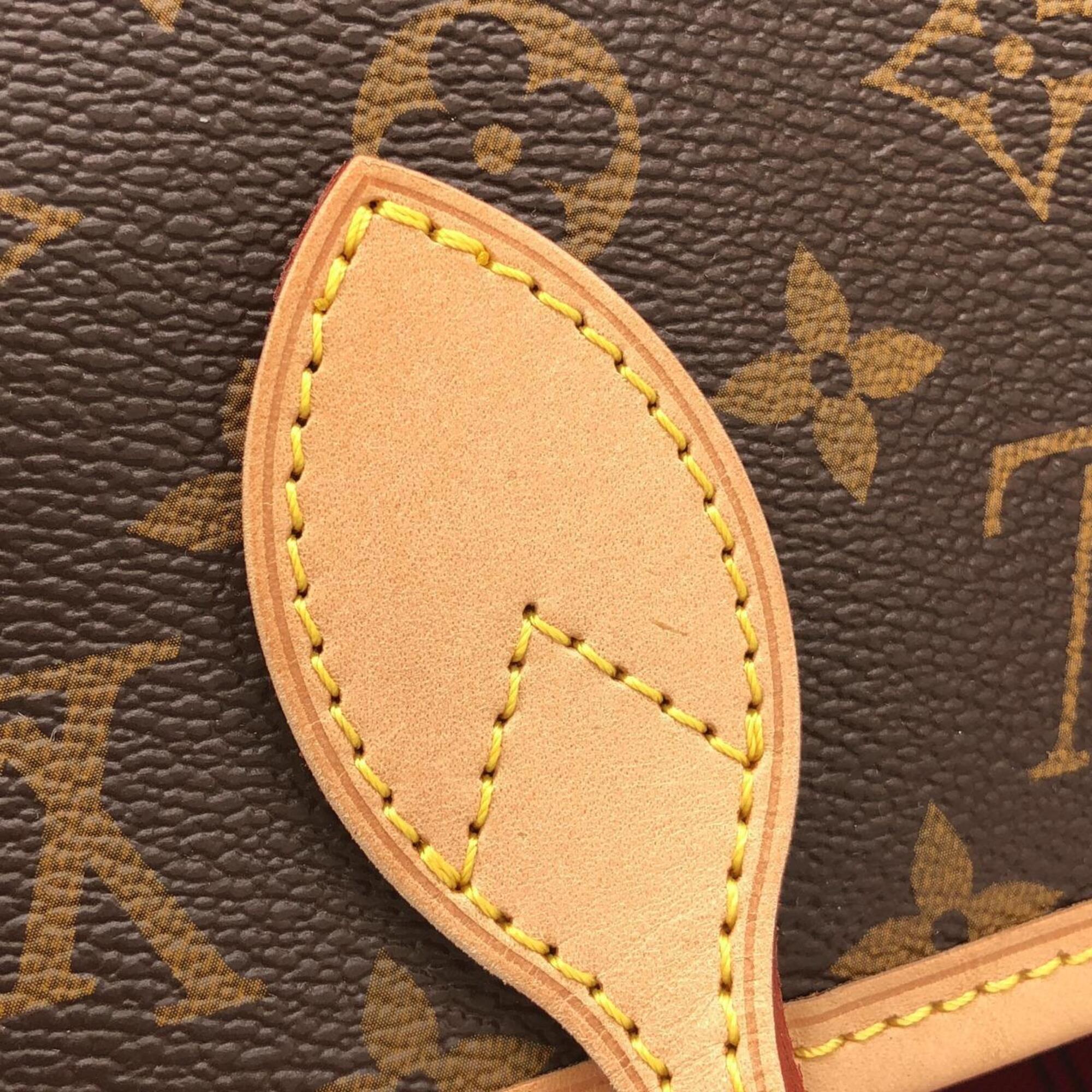 Louis Vuitton Fuchsia Marron Coated Canvas Handbag Pouch (Pre-Owned)