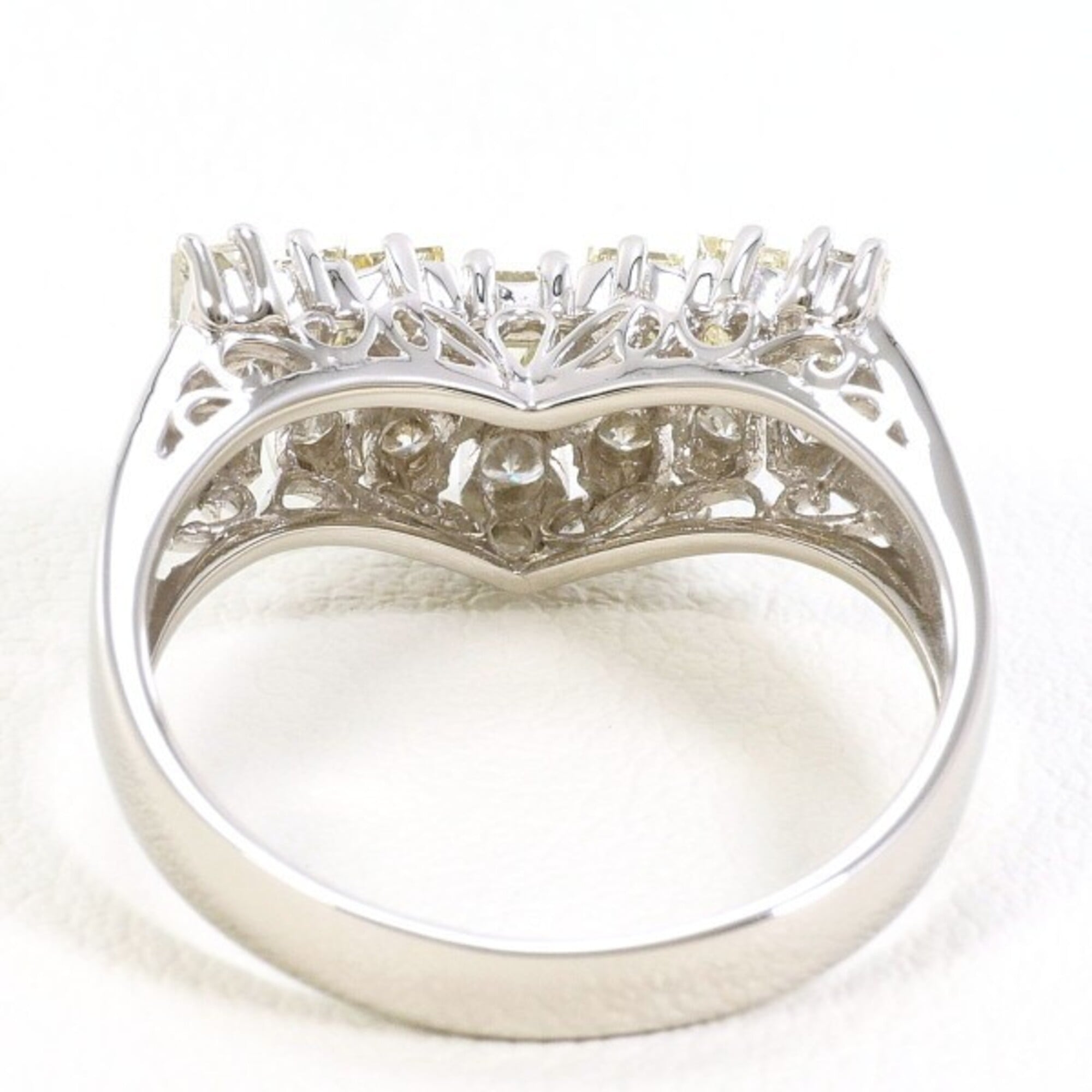 Unbranded Platinum Yellow Platinum 900 Band Ring (Pre-Owned)