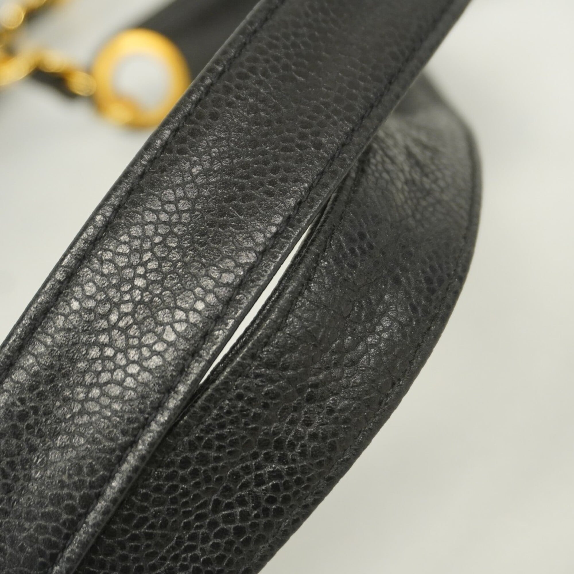 Chanel Black Grained Calfskin Shoulder Bag (Pre-Owned)