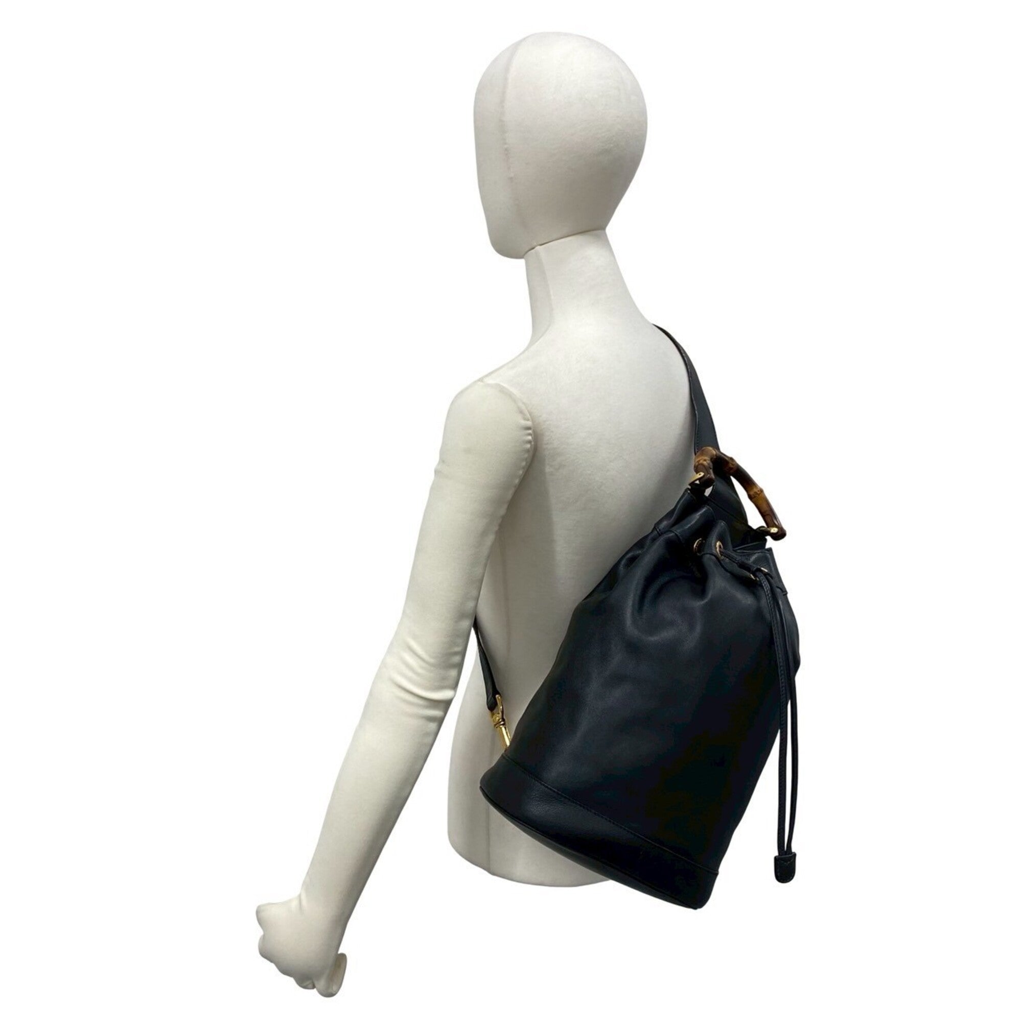 Gucci Black Leather Shoulder Bag Sling Bag (Pre-Owned)