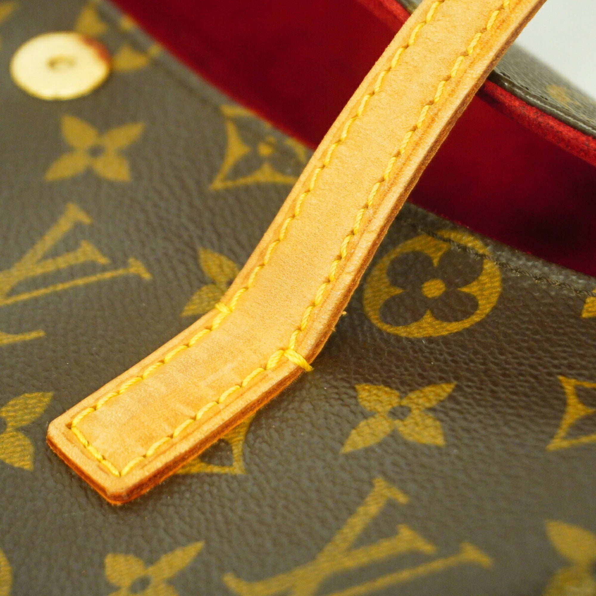 Louis Vuitton Brown Handbag (Pre-Owned)