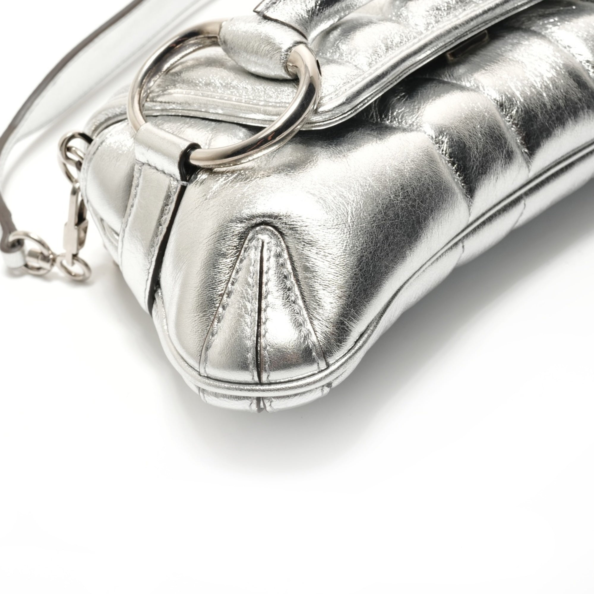 Gucci Silver Leather Shoulder Bag (Pre-Owned)