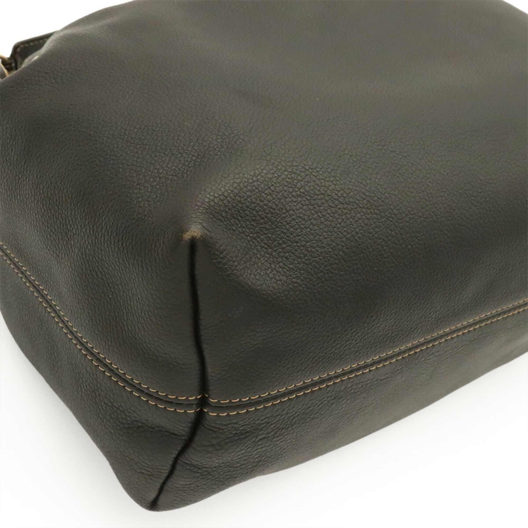 Chanel Black Grained Calfskin Shoulder Bag (Pre-Owned)