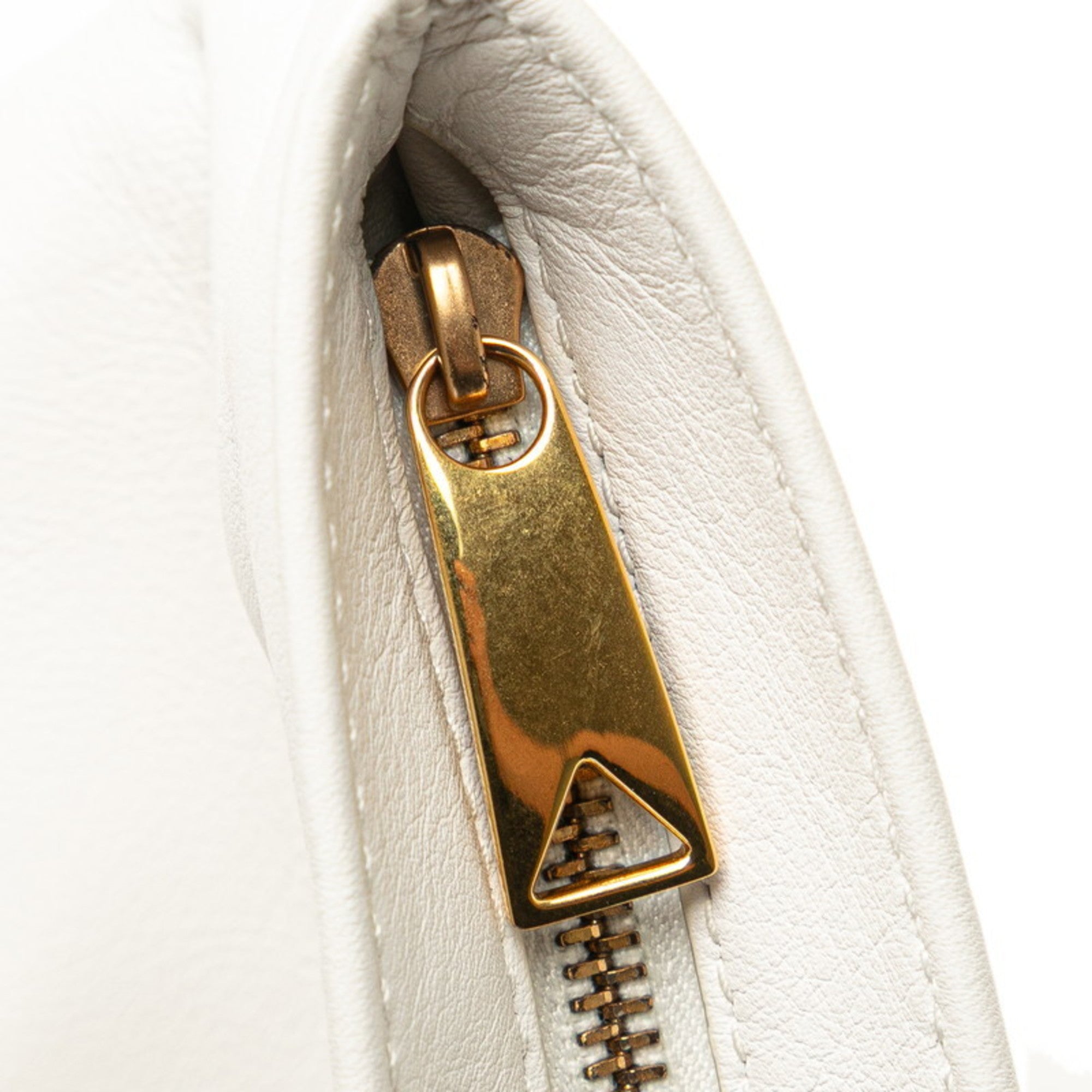 Bottega Veneta White Leather Handbag (Pre-Owned)