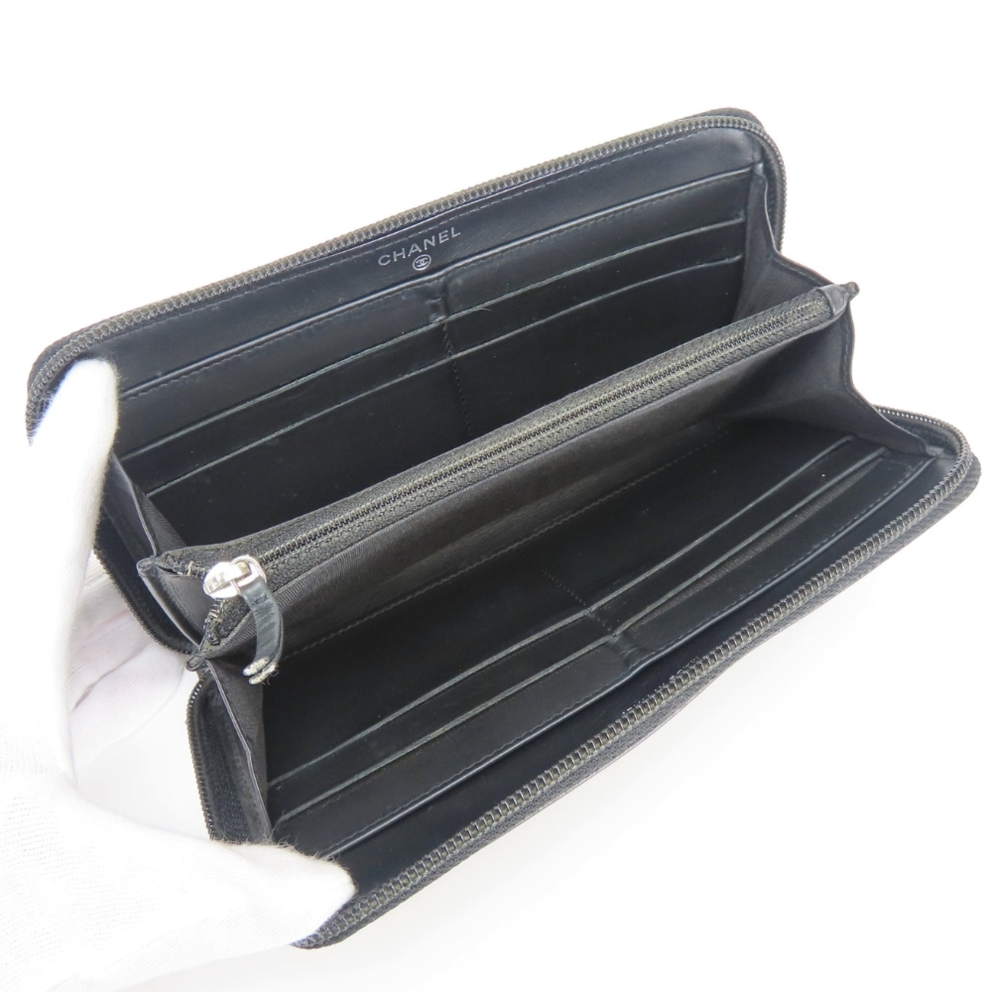 Chanel Black Grained Calfskin Long Wallet (Bi-Fold) (Pre-Owned)
