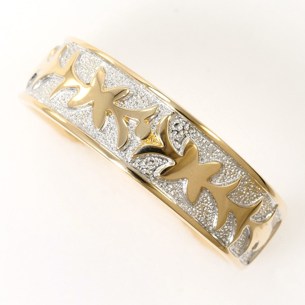 Unbranded White Gold Yellow Gold White Gold (10K) Yellow Gold (10K) Band Ring (Pre-Owned)
