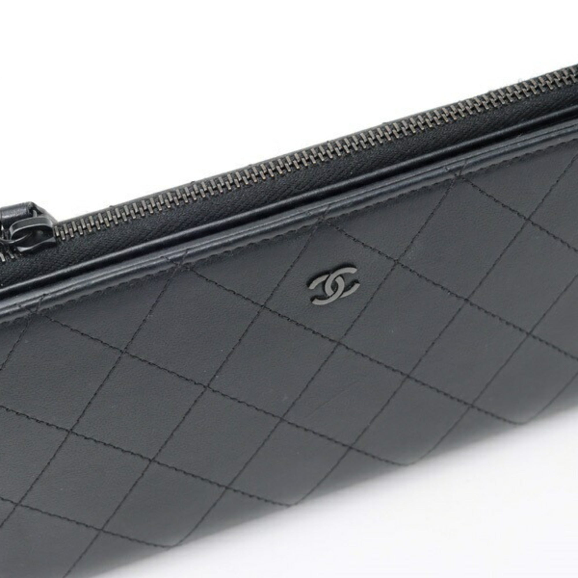 Chanel Black Leather Long Wallet (Bi-Fold) (Pre-Owned)
