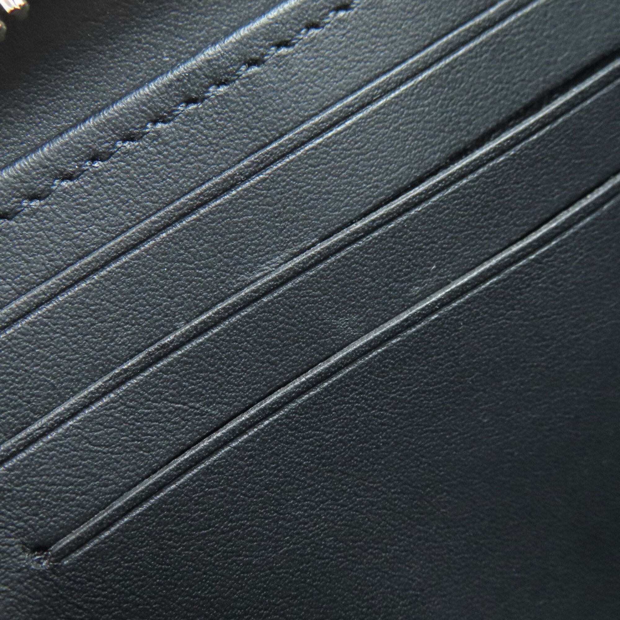 Louis Vuitton Mahina Noir Mahina Leather Long Wallet (Bi-Fold) (Pre-Owned)