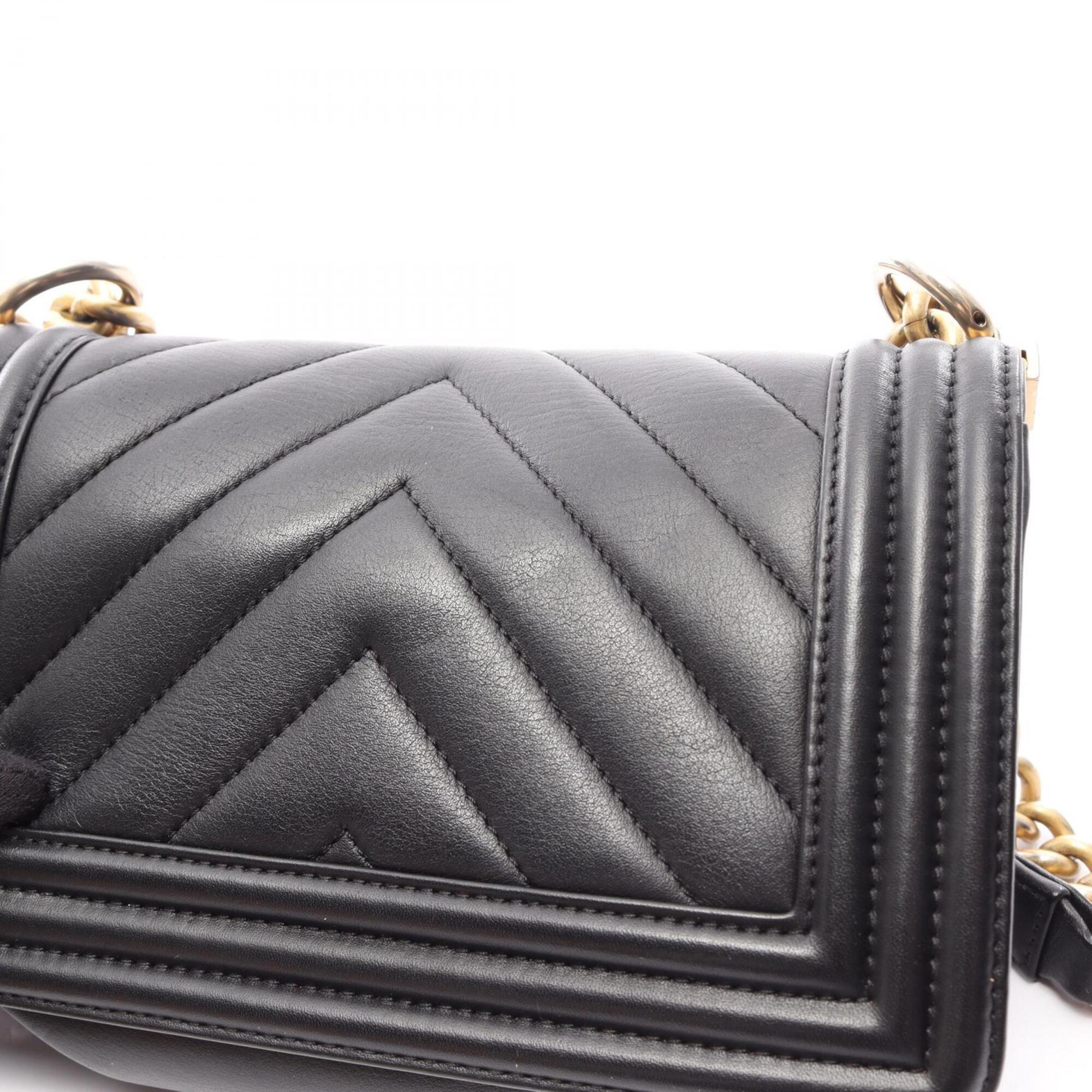 Chanel Black Leather Handbag Shoulder Bag (Pre-Owned)