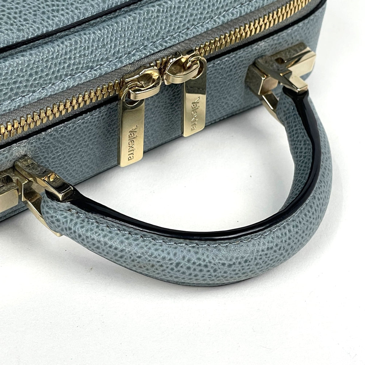 Valextra Blue Leather Shoulder Bag (Pre-Owned)
