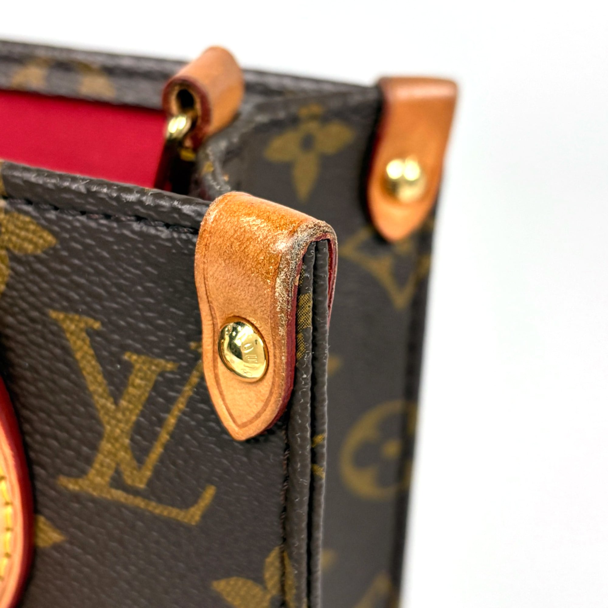 Louis Vuitton Brown Monogram Monogram Shoulder Bag (Pre-Owned)