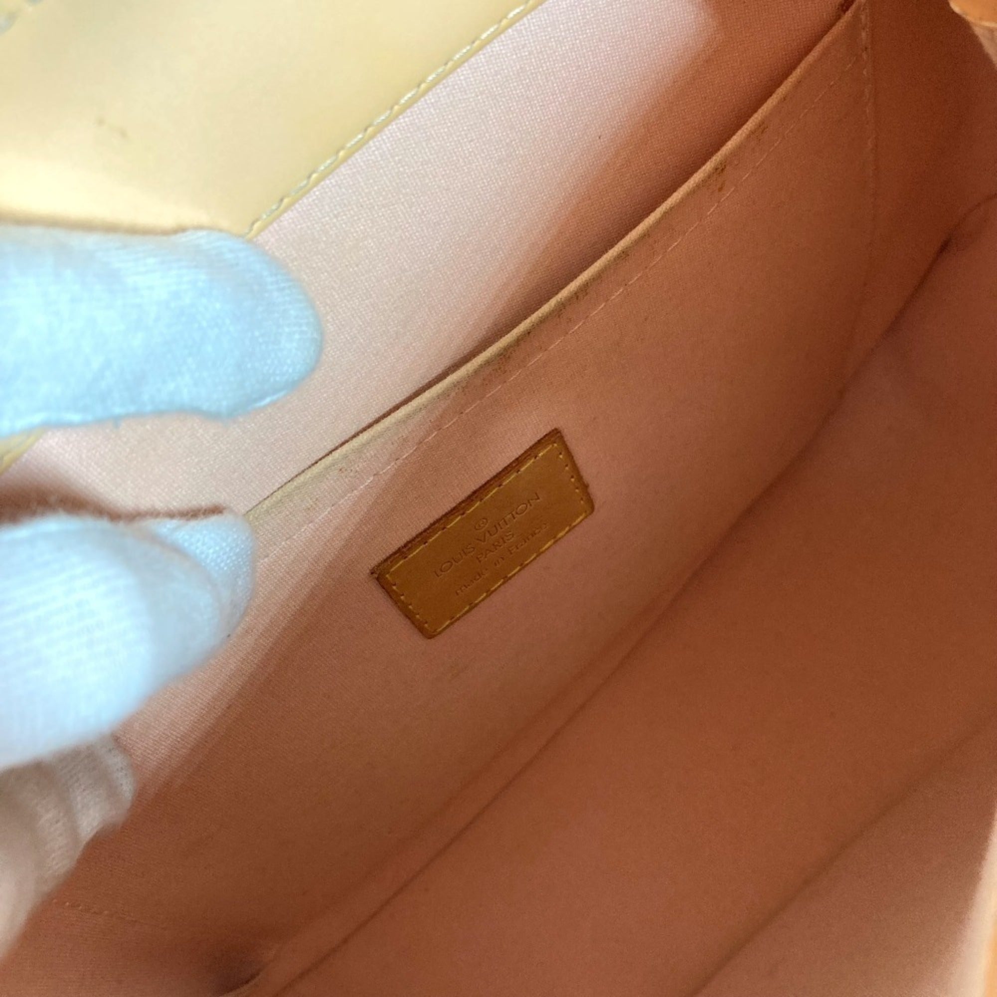 Louis Vuitton Marshmallow Pink Monogram Vernis Shoulder Bag Tote Bag (Pre-Owned)