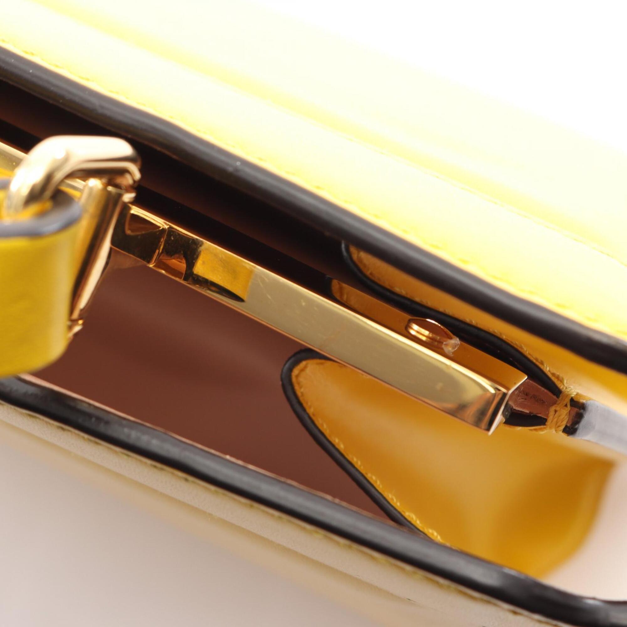 Fendi Yellow Leather Handbag (Pre-Owned)