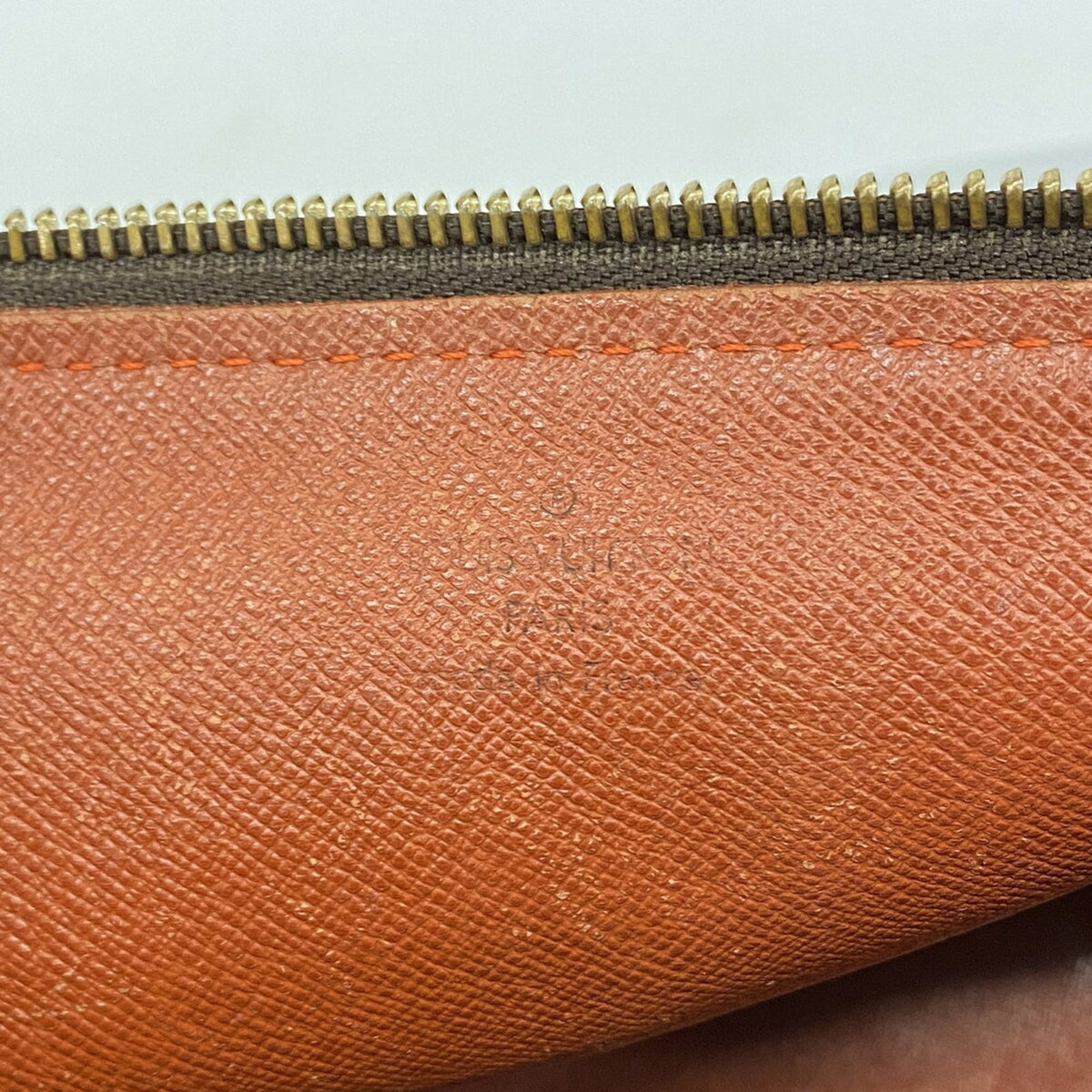 Louis Vuitton Ebene Handbag (Pre-Owned)