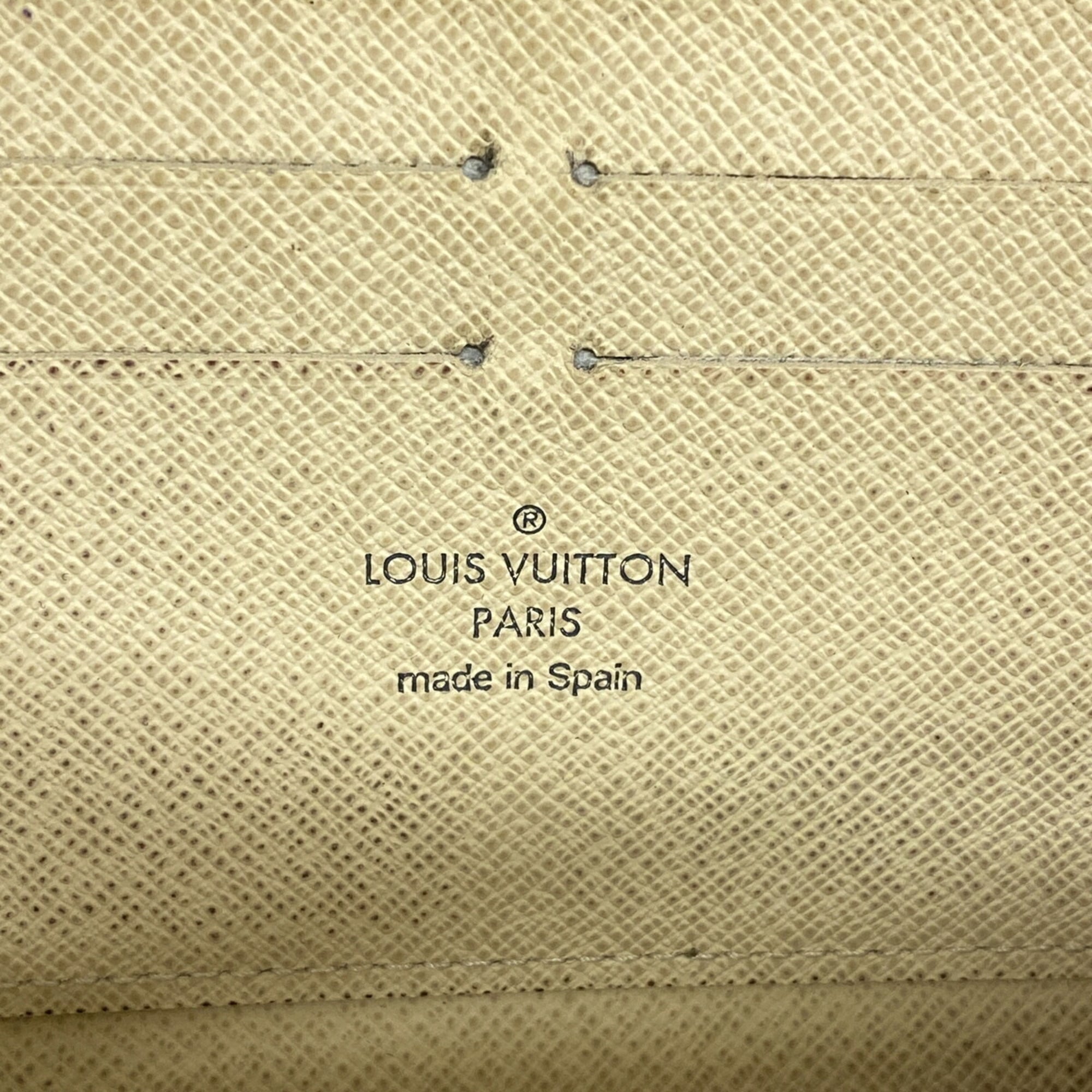 Louis Vuitton White Long Wallet (Bi-Fold) (Pre-Owned)