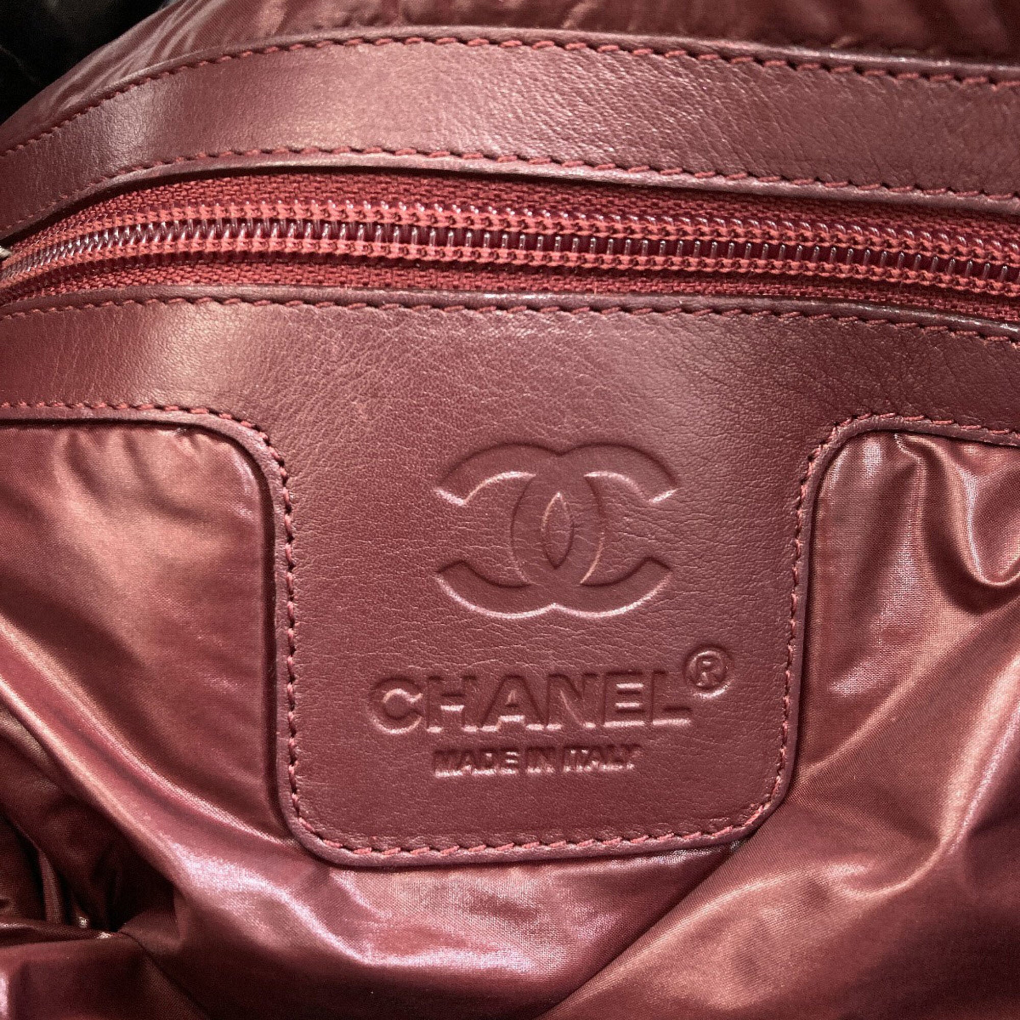 Chanel Black Nylon Handbag (Pre-Owned)