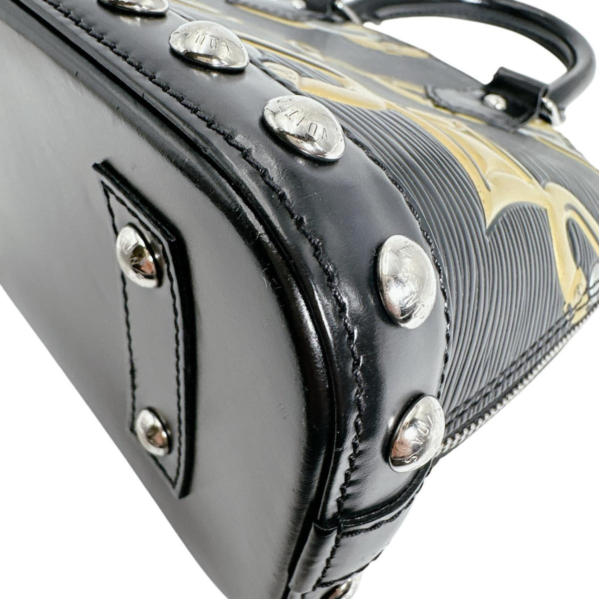 Louis Vuitton Noir Epi Leather Shoulder Bag (Pre-Owned)