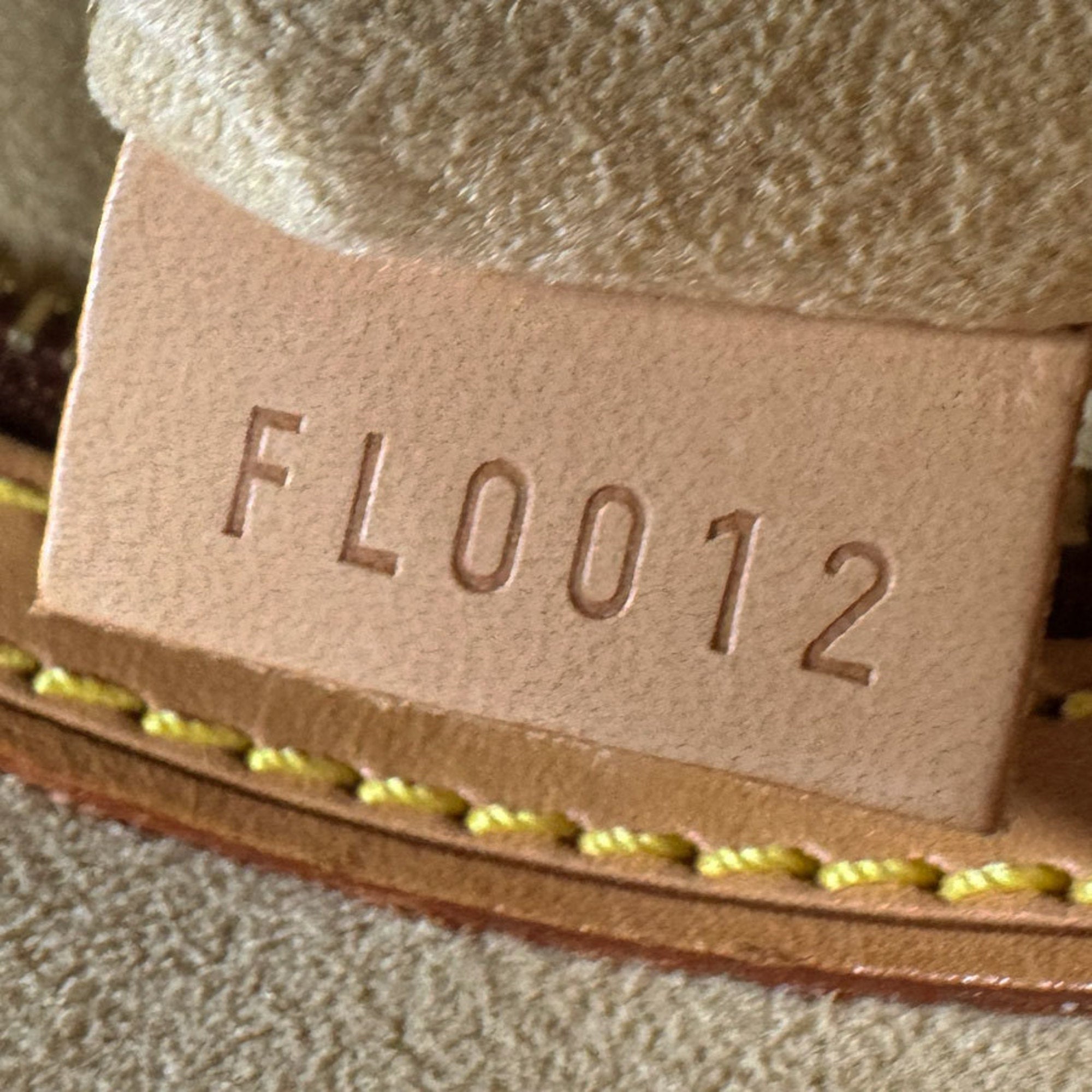 Louis Vuitton Brown Monogram Monogram Shoulder Bag (Pre-Owned)