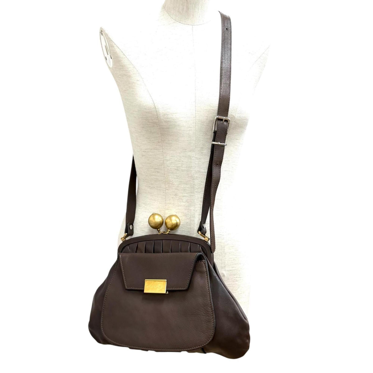 Marni Brown Leather Shoulder Bag (Pre-Owned)