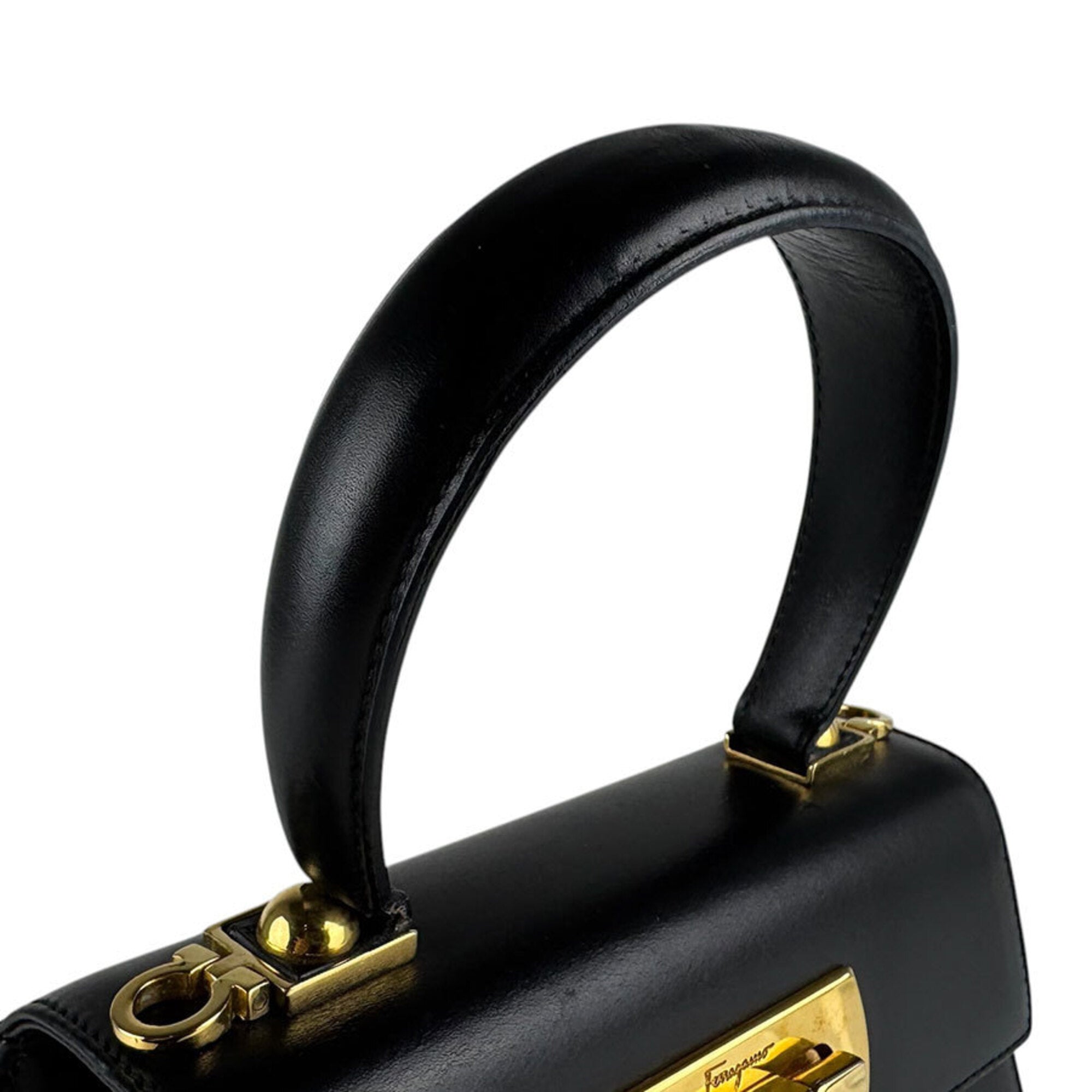 Salvatore Ferragamo Black Leather Handbag Shoulder Bag (Pre-Owned)